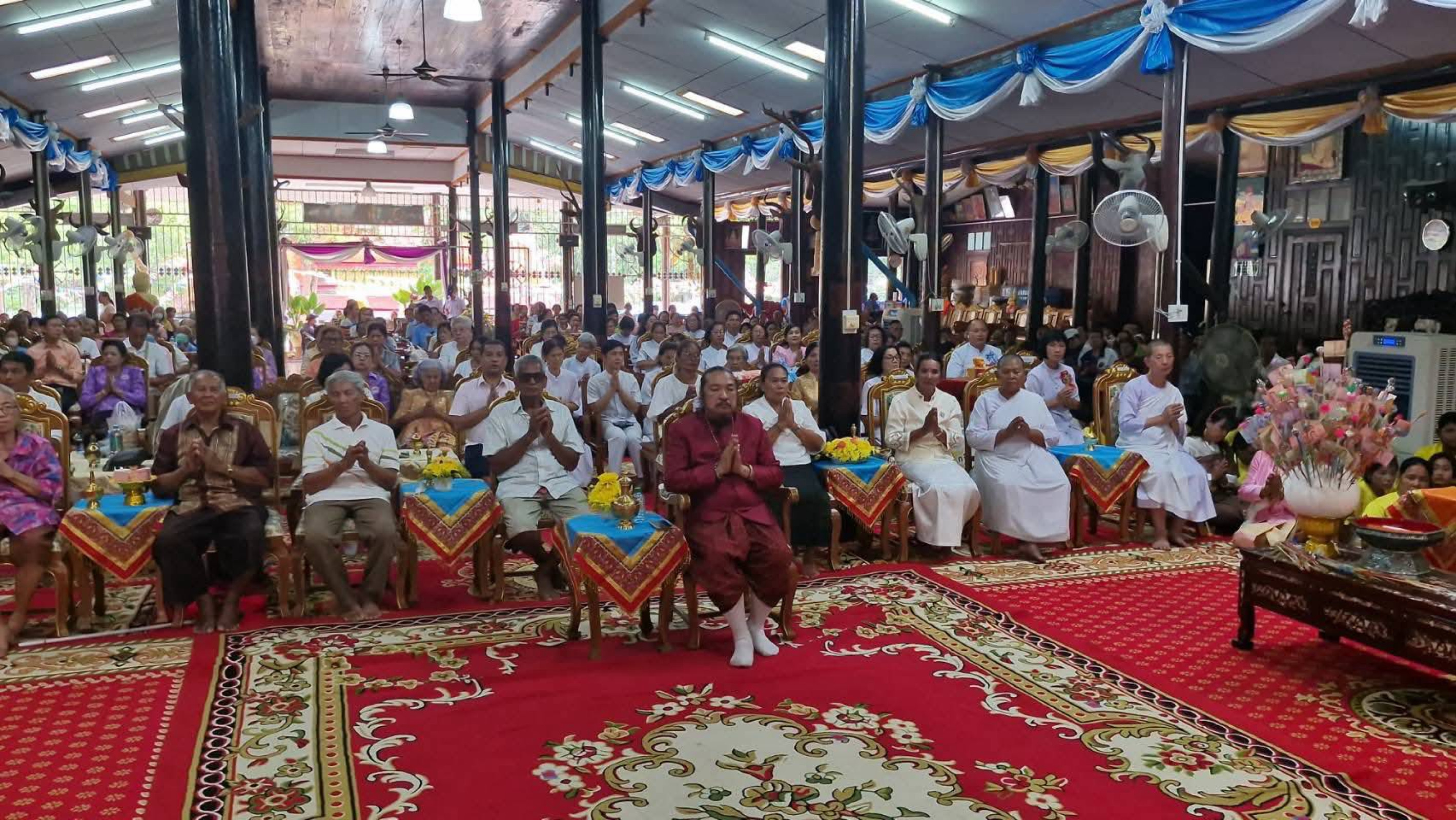 ภาพร่วมพิธีกรรมวัดนาห้วย