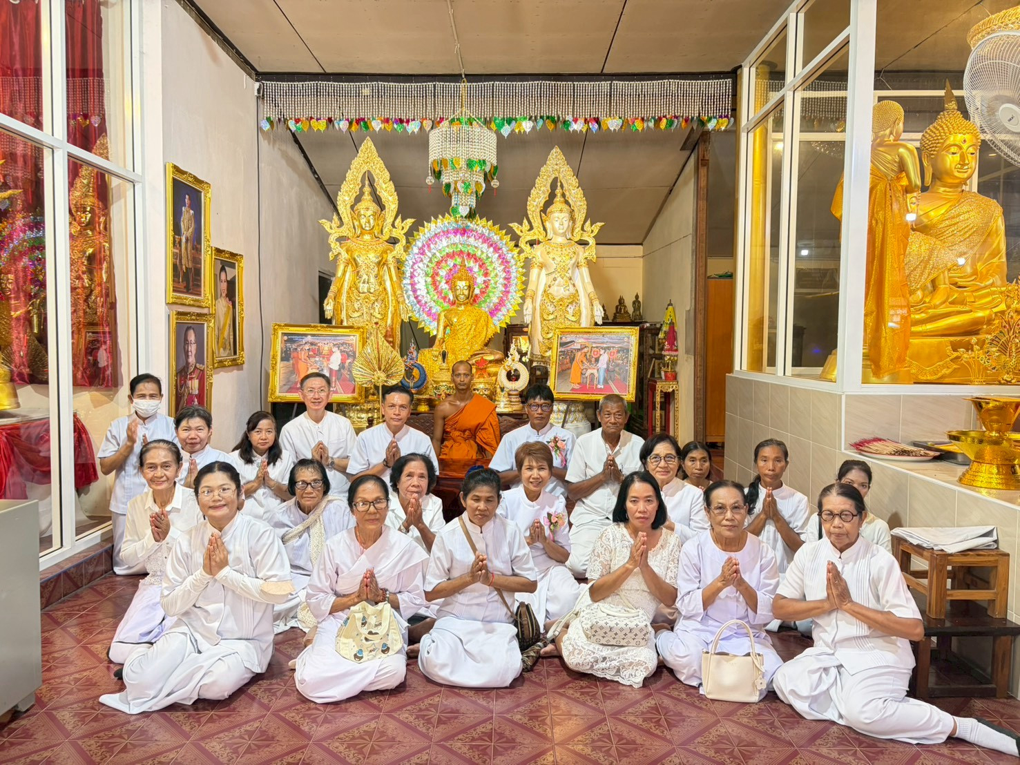 ภาพร่วมพิธีกรรมวัดท่ามะปราง