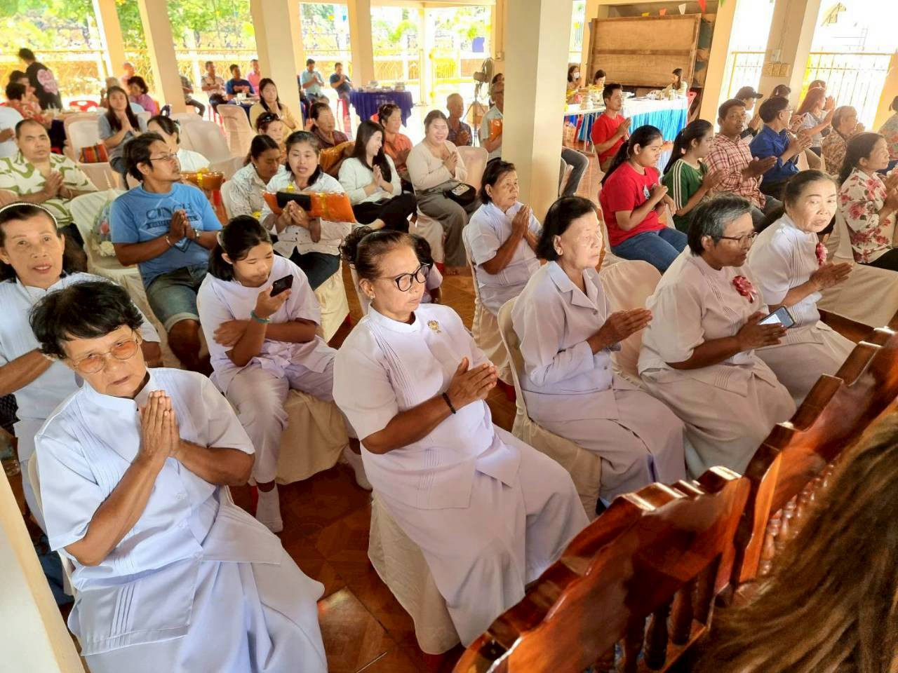 ภาพร่วมพิธีกรรมวัดราษฎร์ประดิษฐ์