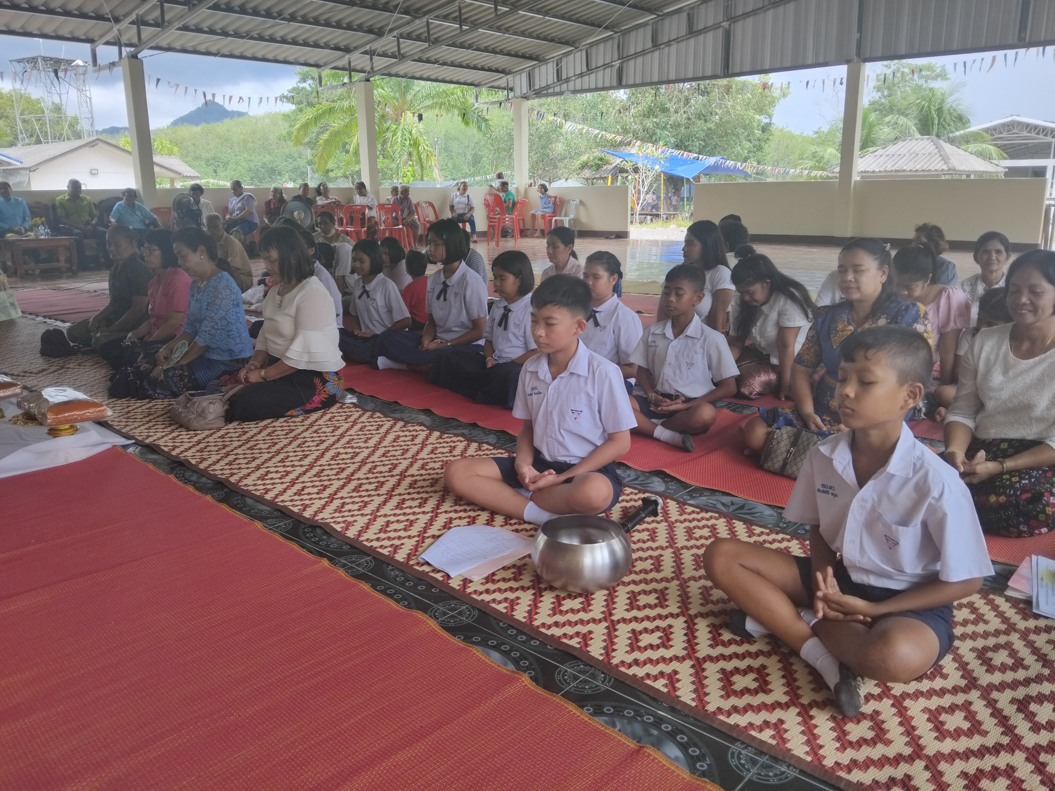 ภาพร่วมพิธีกรรมสำนักสงฆ์ขุมทรัพย์