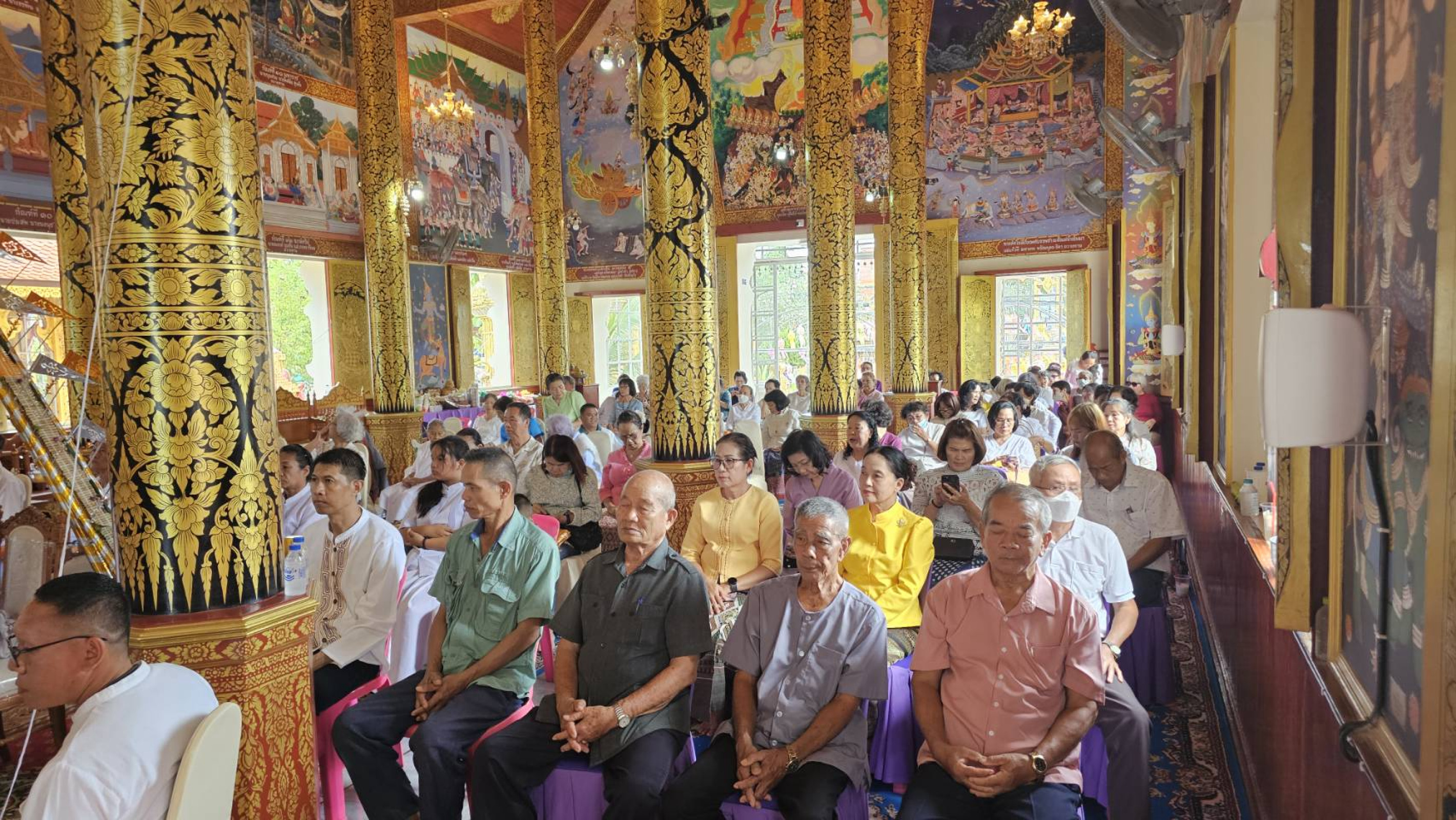 ภาพร่วมพิธีกรรมวัดบวกครกเหนือ