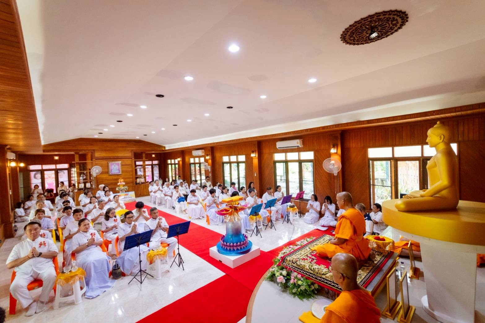 ภาพร่วมพิธีกรรมพุทธอุทยานพรรัตนะแพร่