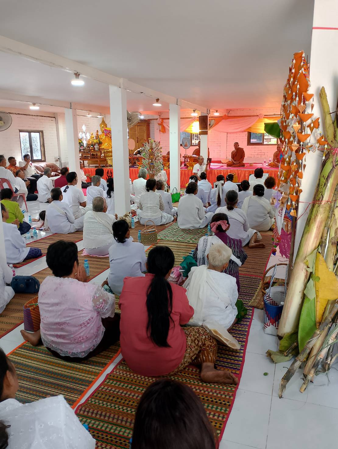 ภาพร่วมพิธีกรรมวัดโนนศรีสวัสดิ์