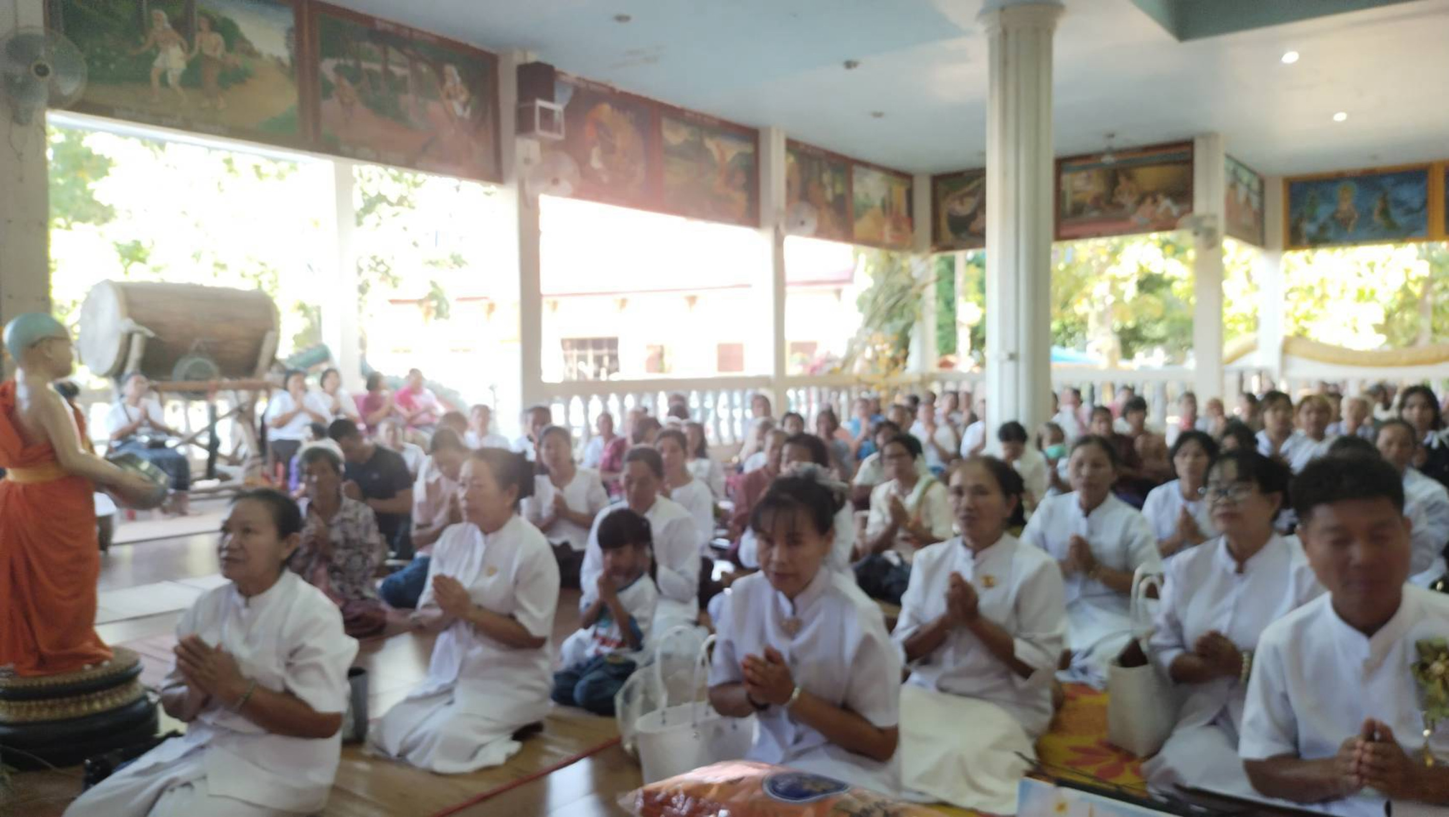 ภาพร่วมพิธีกรรมวัดมัคคราราม