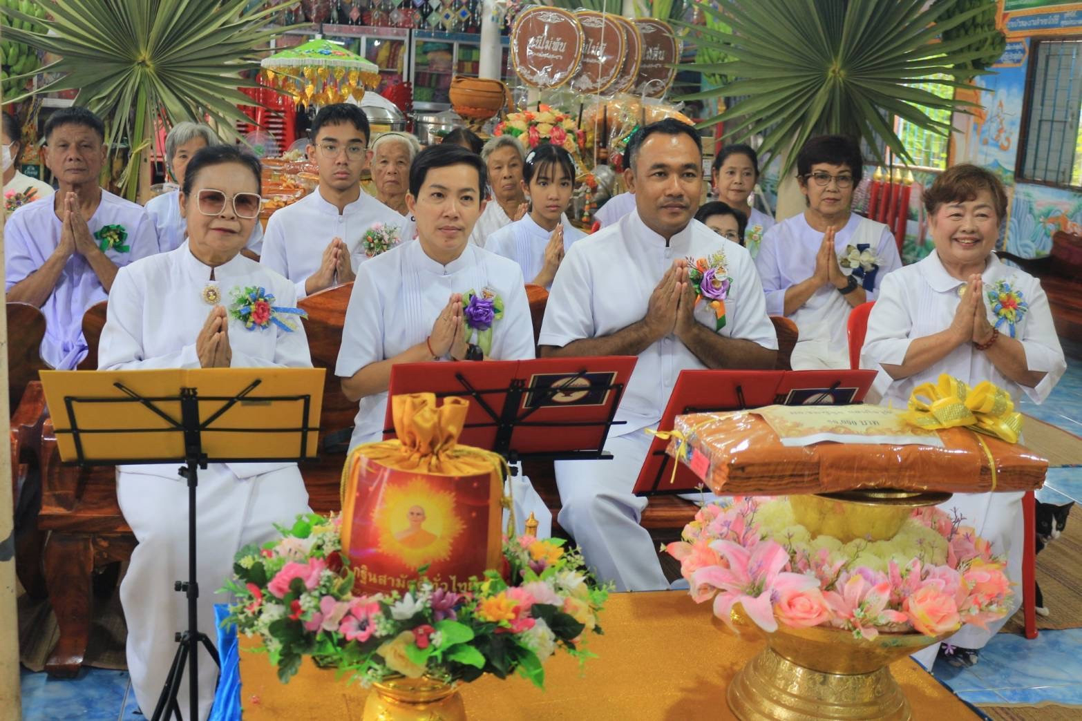 ภาพกล่าวคำถวายกฐินวัดพระธาตุ