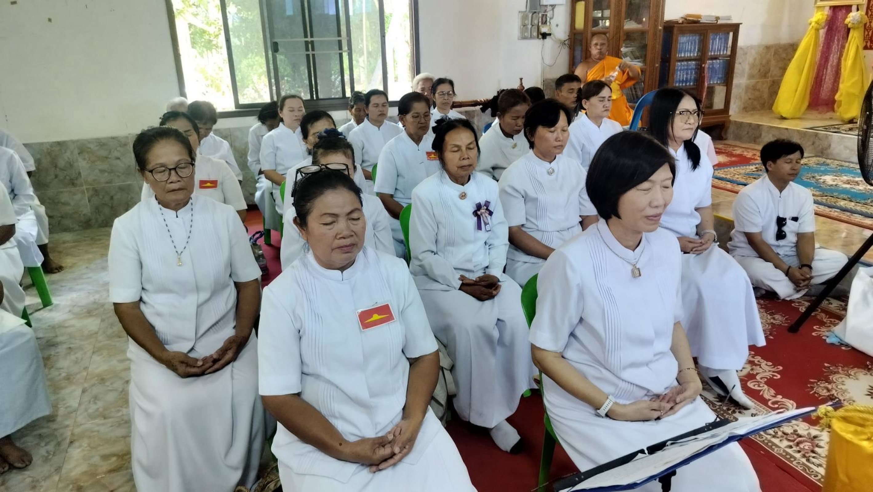 ภาพร่วมพิธีกรรมวัดโนนสมบูรณ์