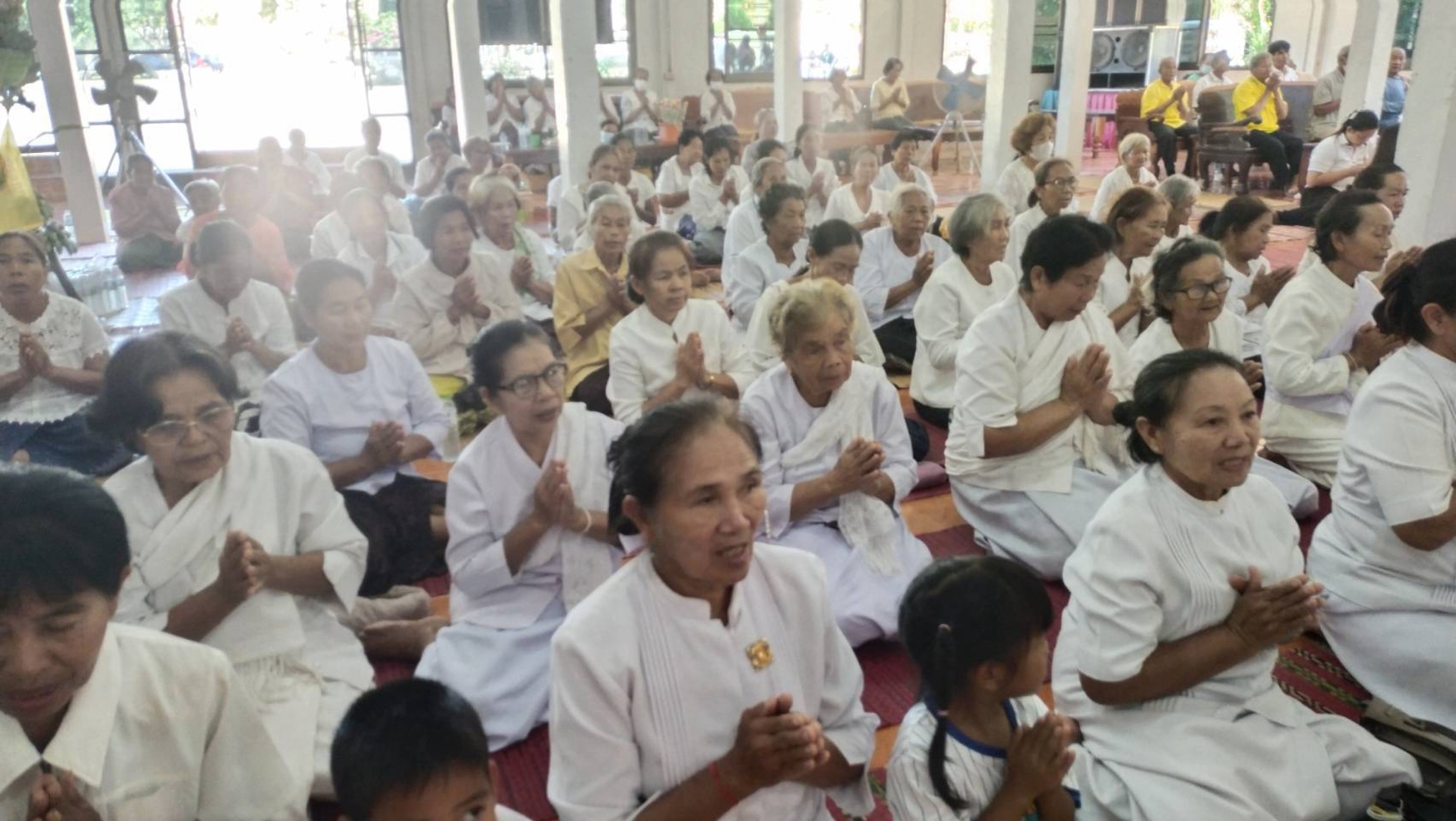 ภาพร่วมพิธีกรรมวัดชัยภูมิ