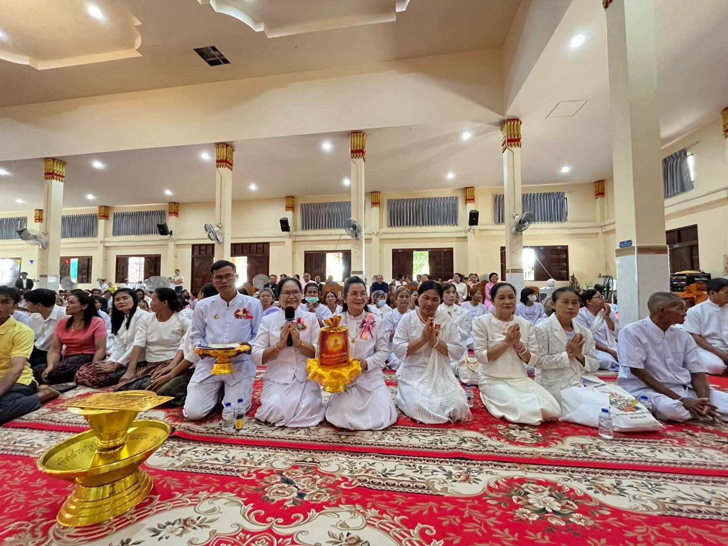 ภาพร่วมพิธีกรรมวัดนาโป่ง