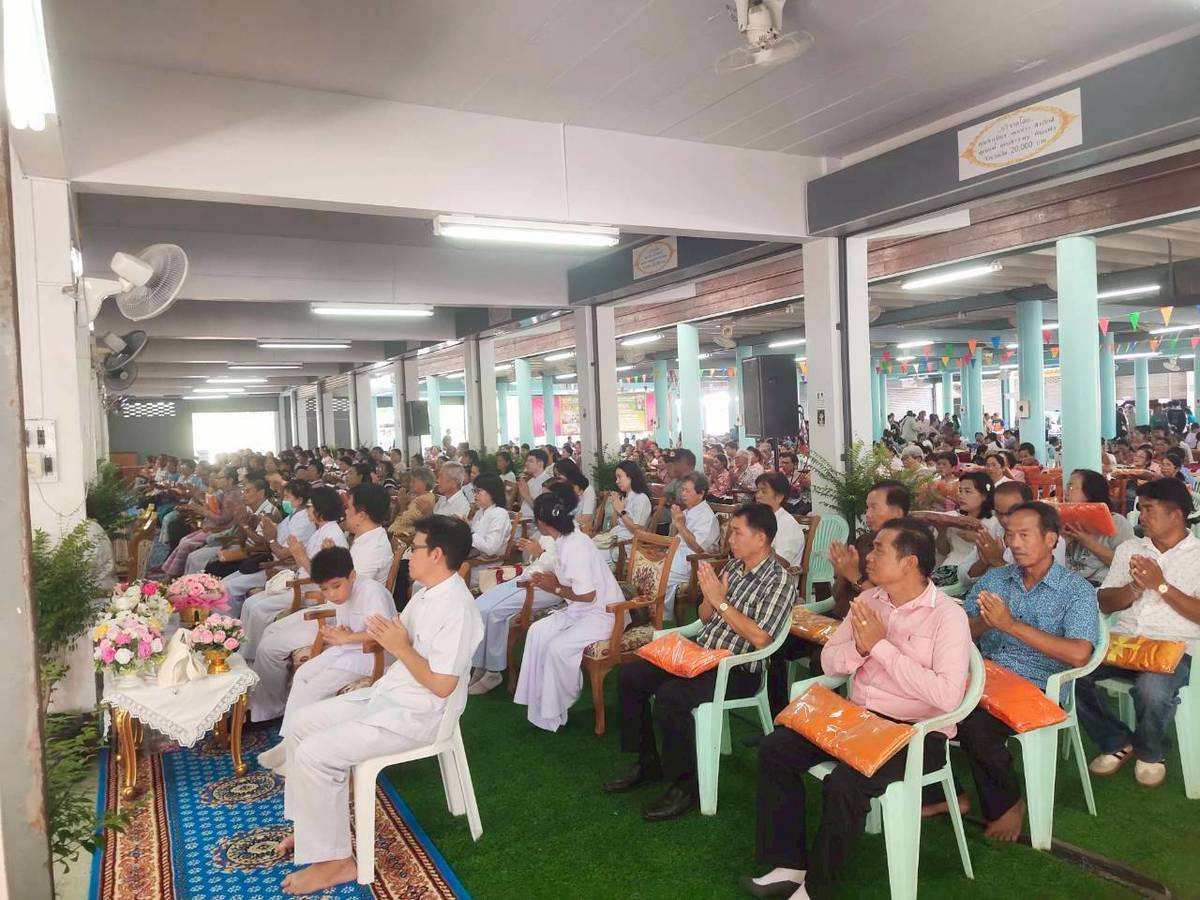 ภาพร่วมพิธีกรรมวัดราษฎร์บำรุงวนาราม