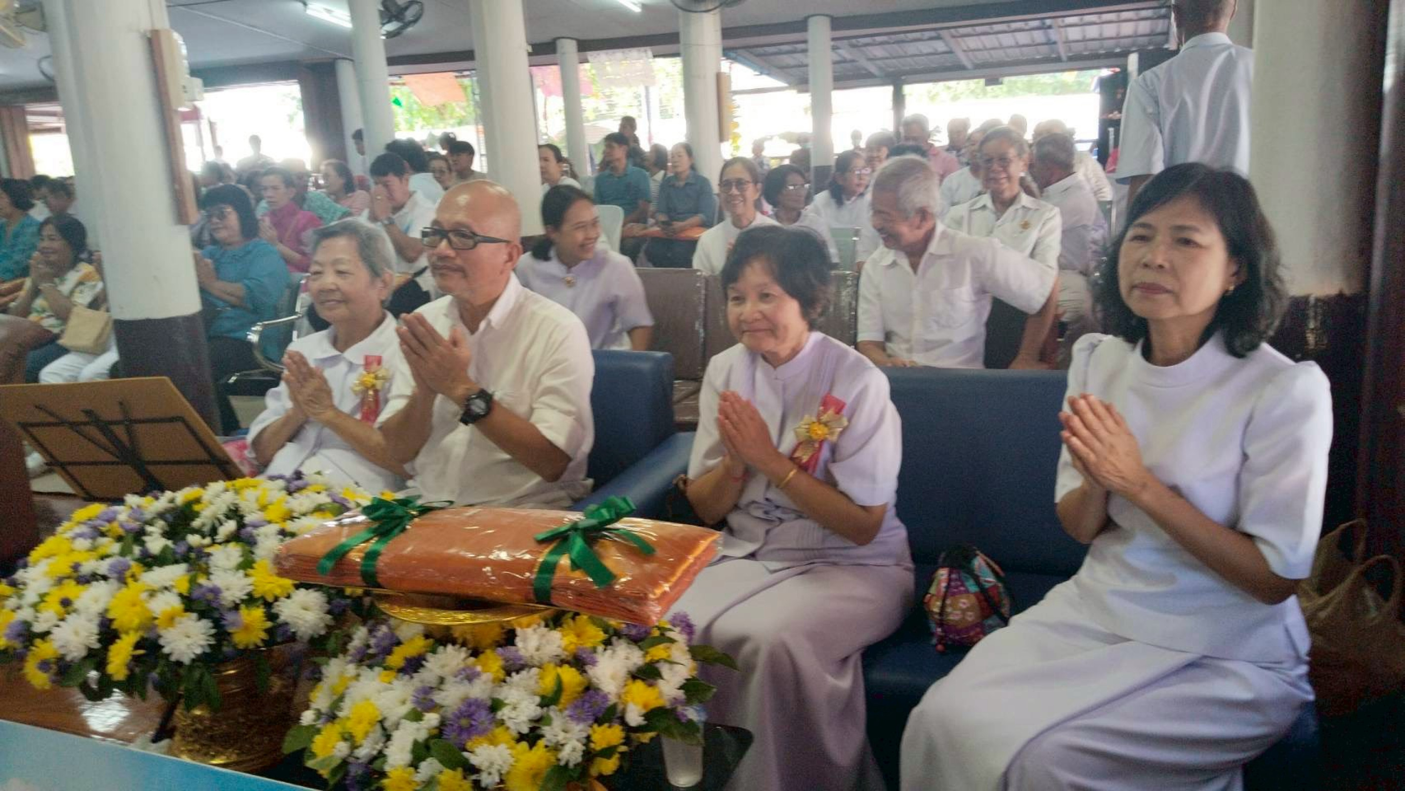 ภาพร่วมพิธีกรรมวัดโพธิ์สุทธาลัย