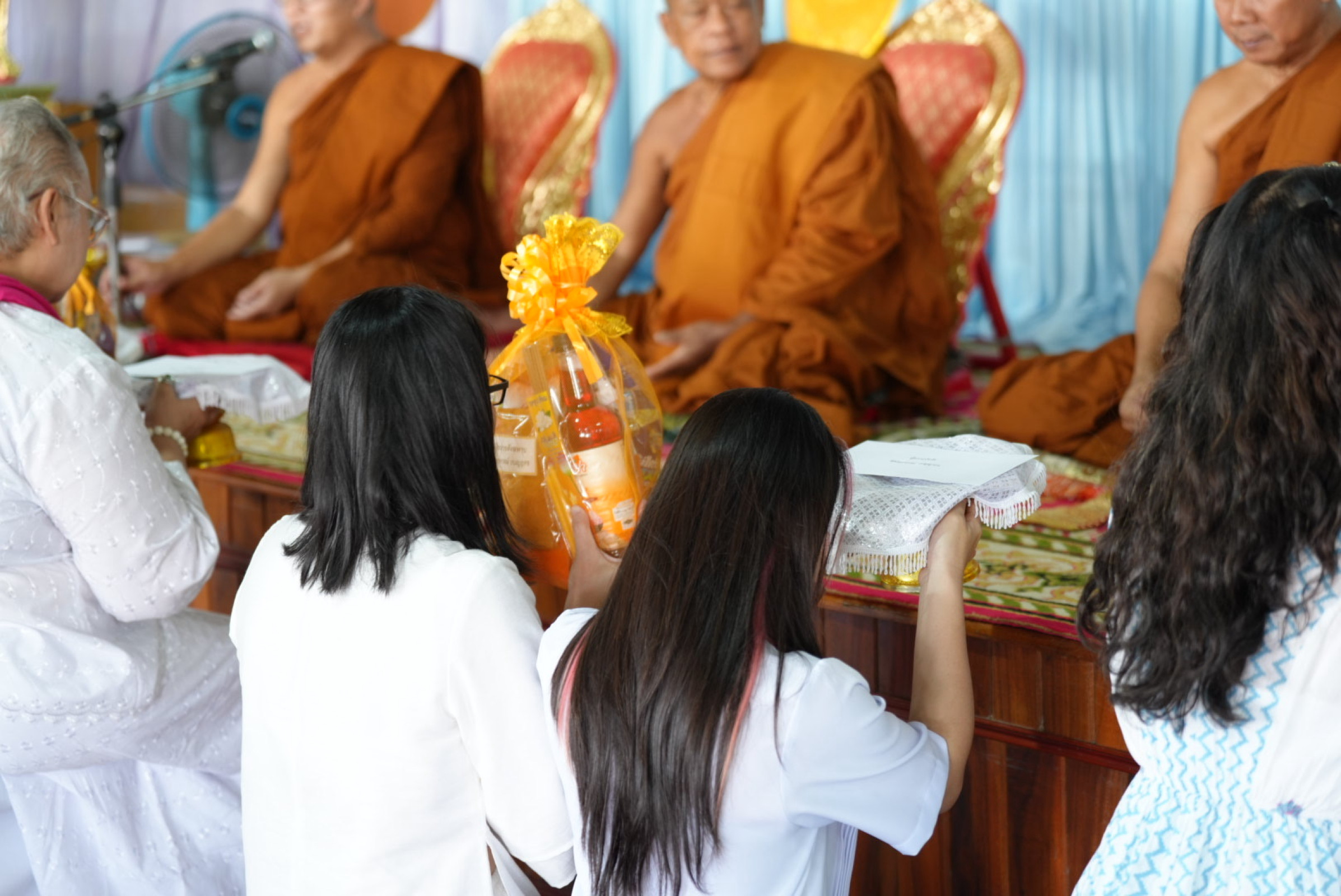 ภาพร่วมพิธีกรรมวัดสกุณาราม