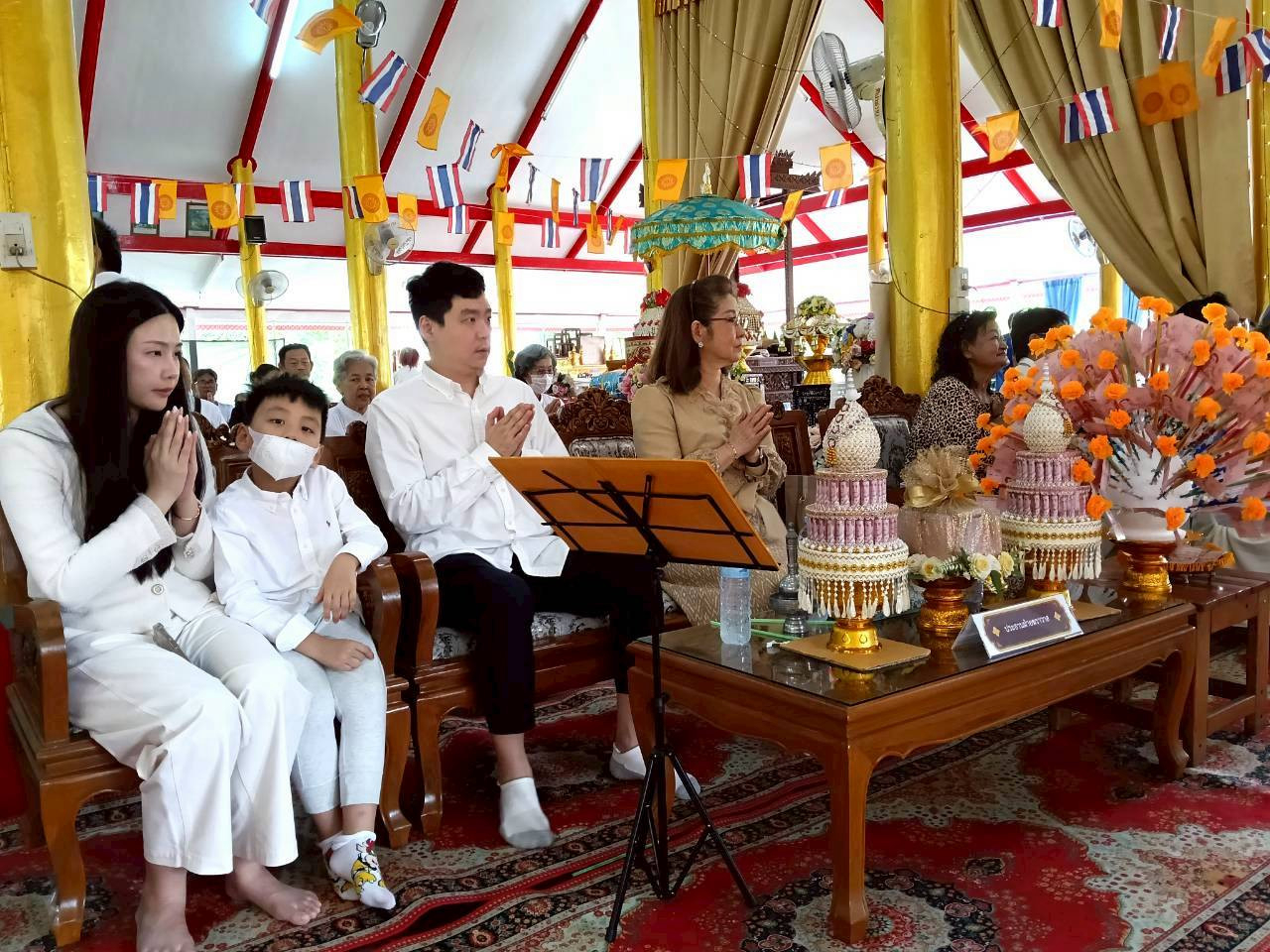 ภาพร่วมพิธีกรรมวัดป่าหวาย