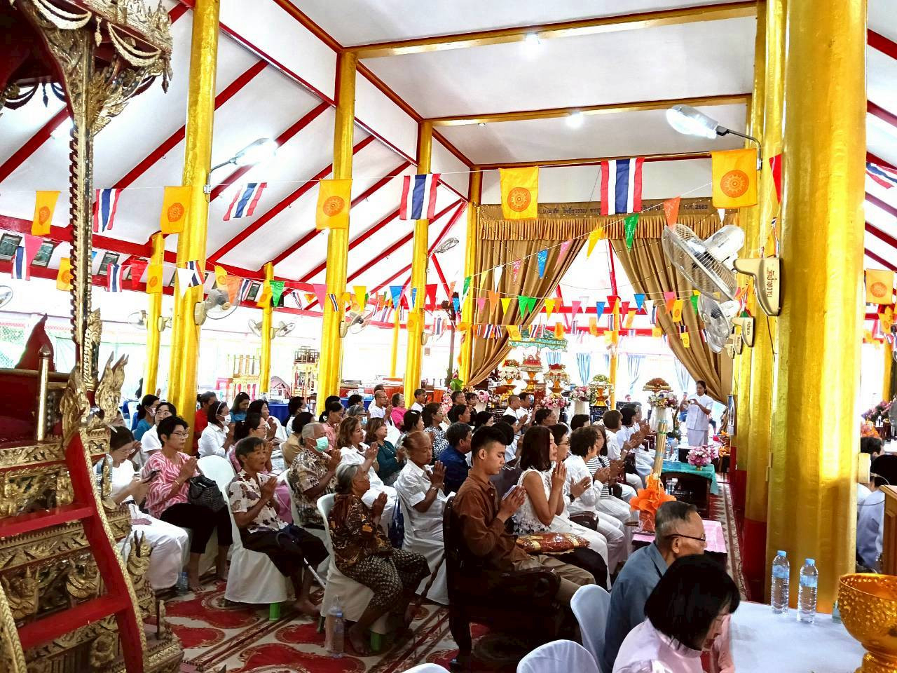 ภาพร่วมพิธีกรรมวัดป่าหวาย