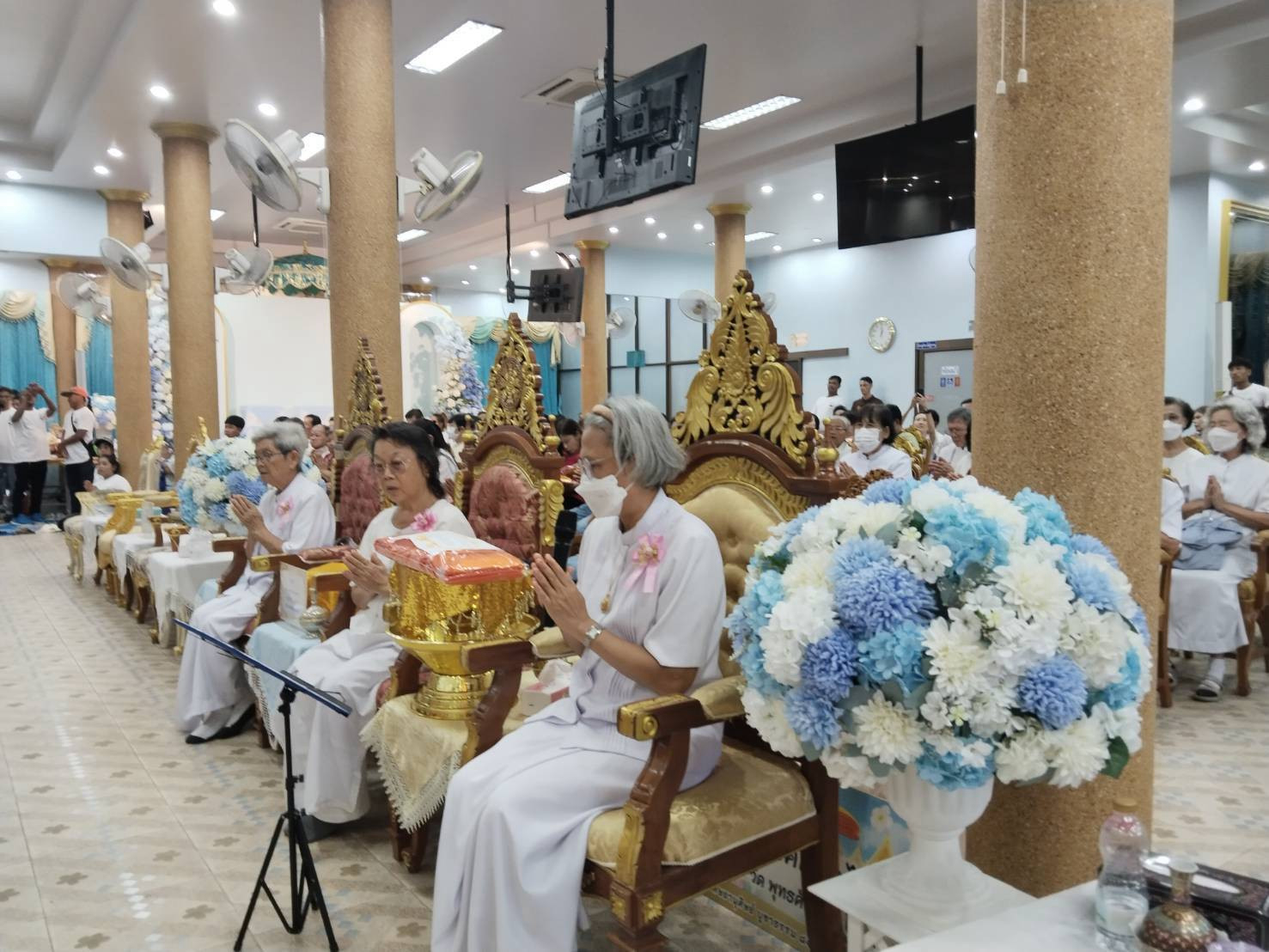 ภาพร่วมพิธีกรรมวัดเทพประสิทธ์คณาวาส