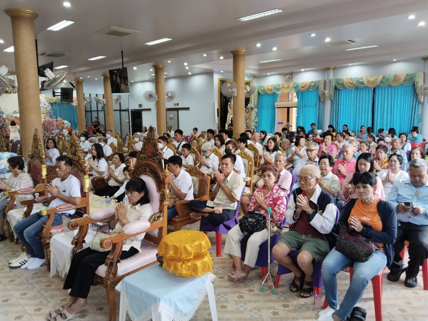 ภาพร่วมพิธีกรรมวัดเทพประสิทธ์คณาวาส