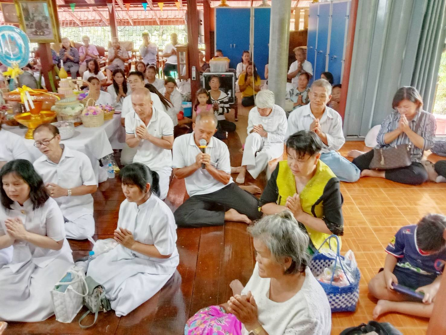 ภาพร่วมพิธีกรรมสำนักสงฆ์แถวคลองขลุง