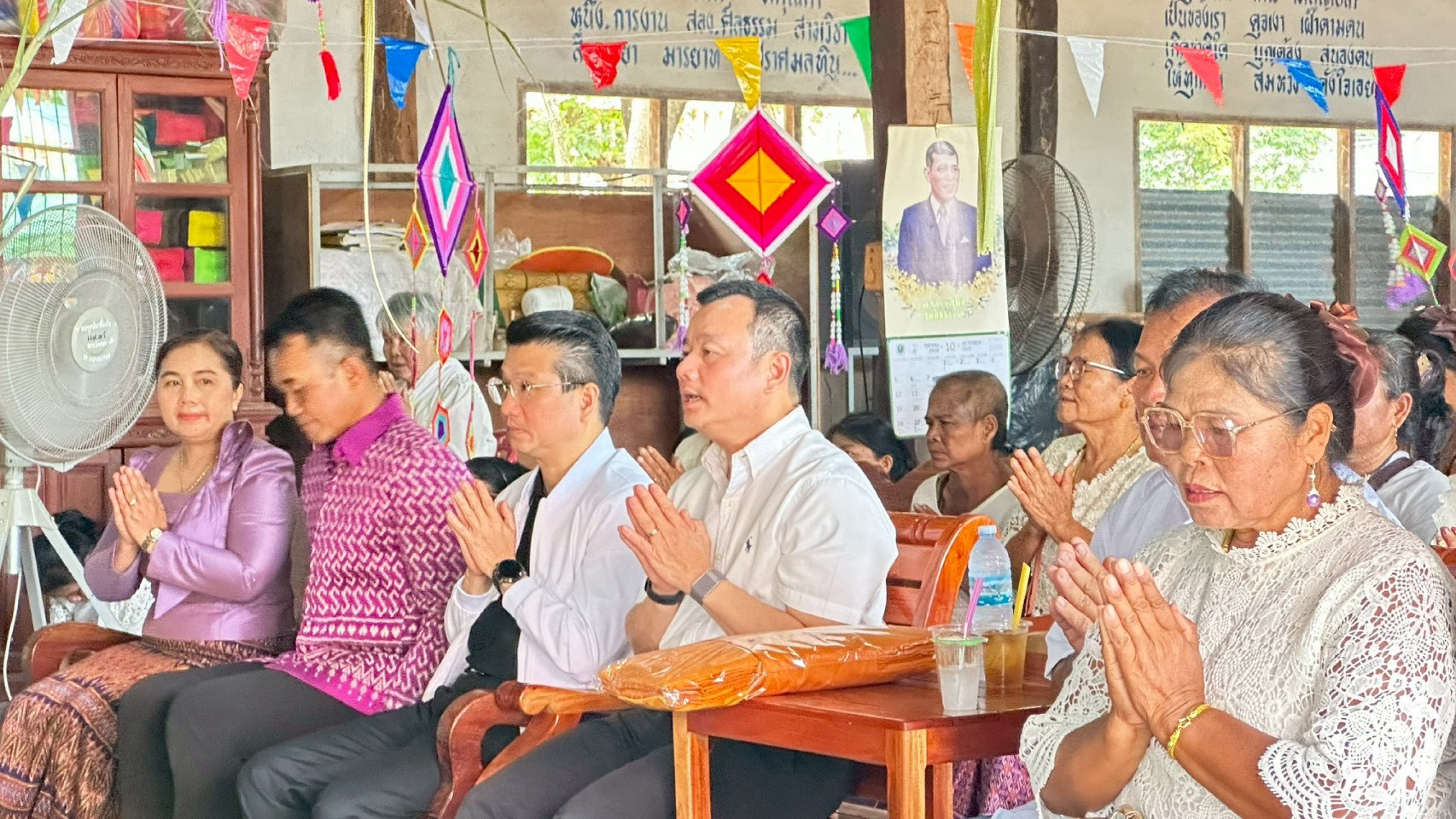 ภาพร่วมพิธีกรรมวัดบ้านหนองเม็ก