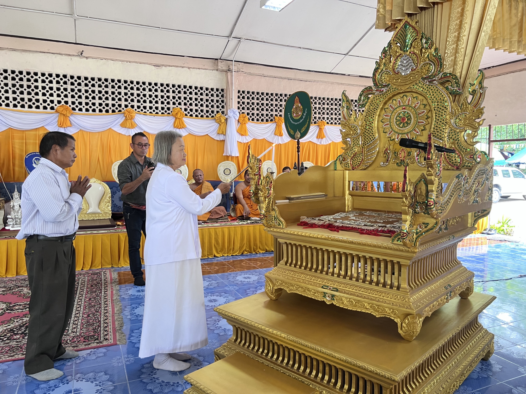 ภาพร่วมพิธีกรรมวัดชมพูสถิต