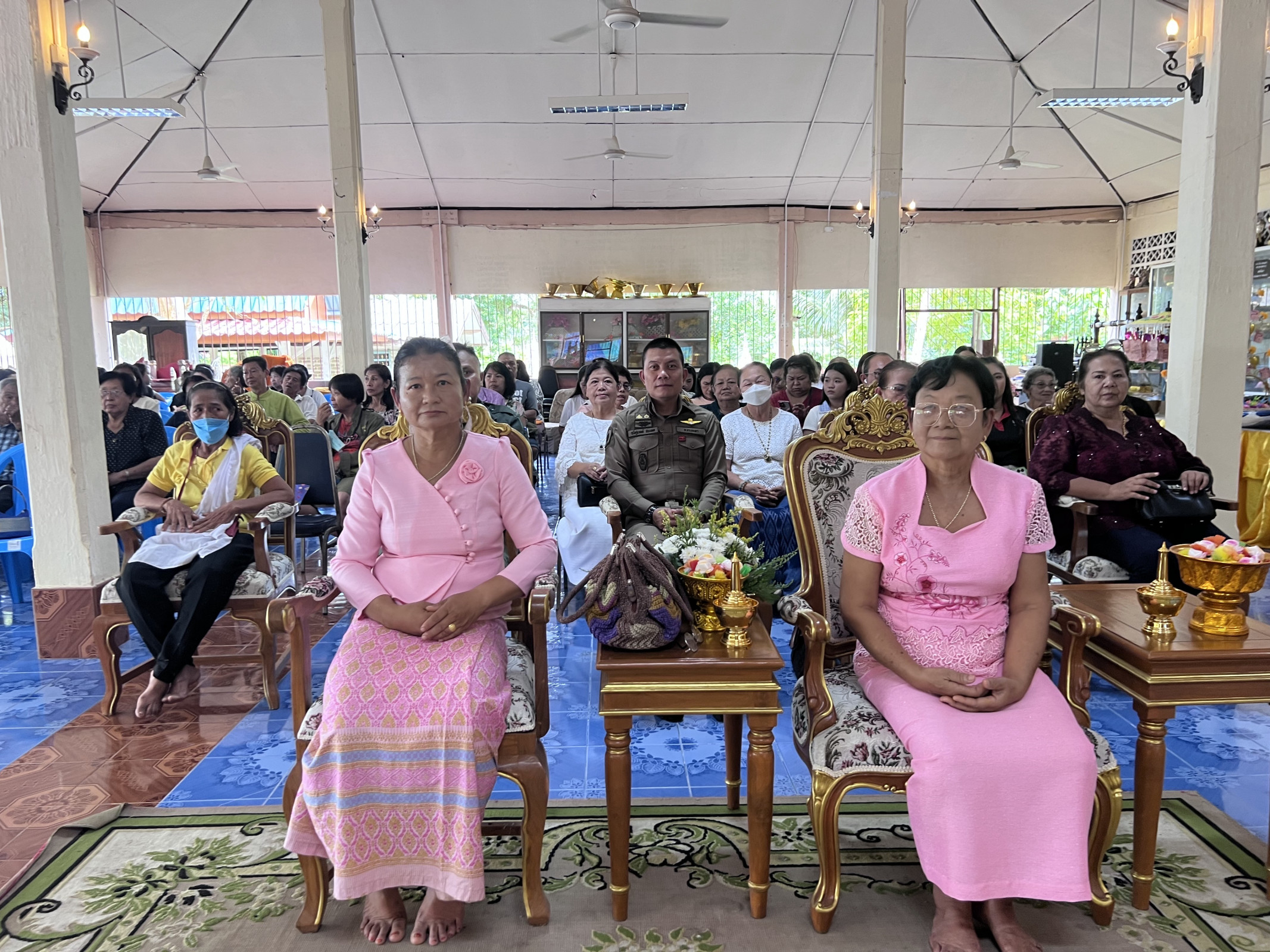 ภาพร่วมพิธีกรรมวัดชมพูสถิต