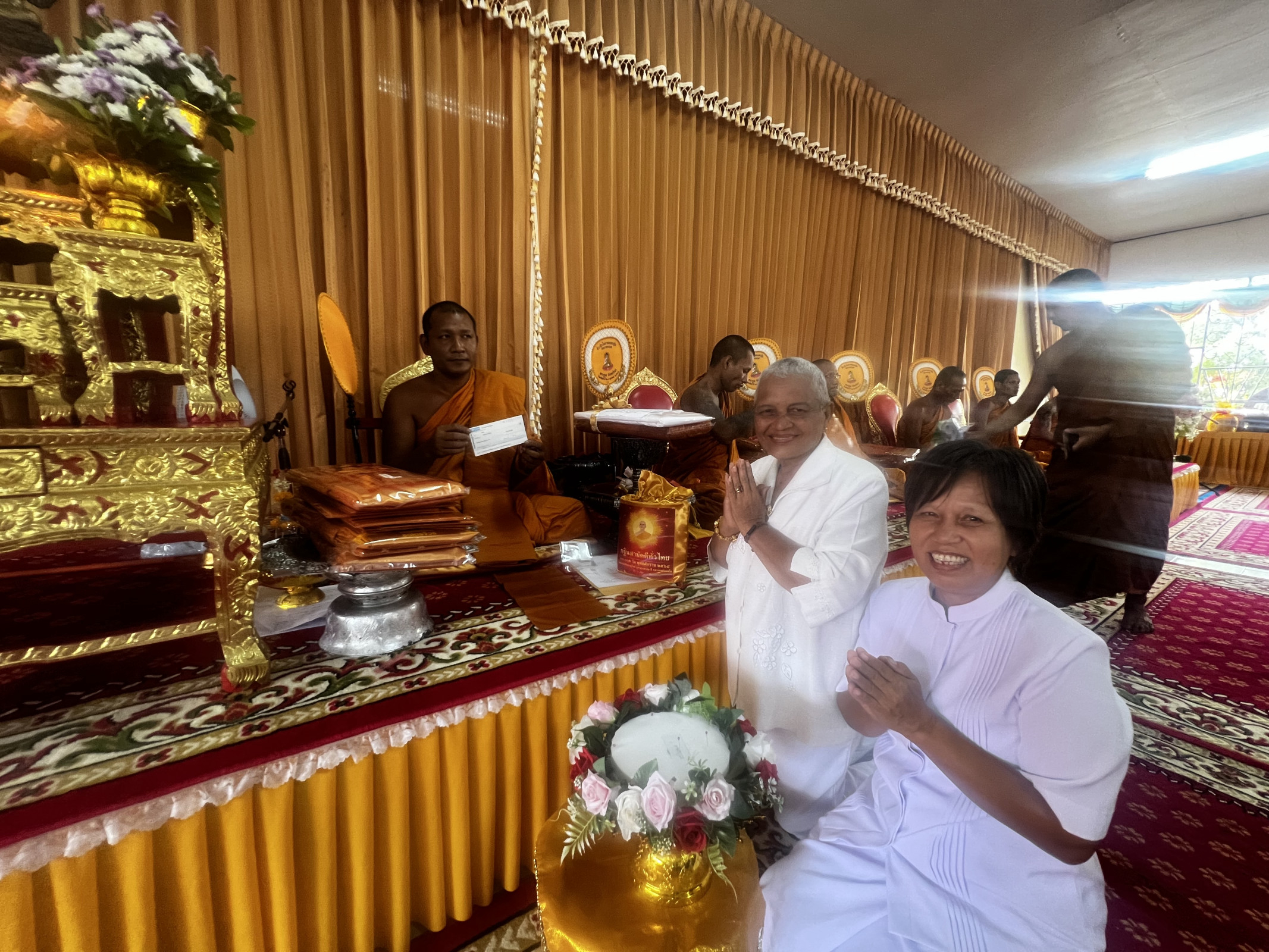 ภาพร่วมพิธีกรรมวัดบางหรอด