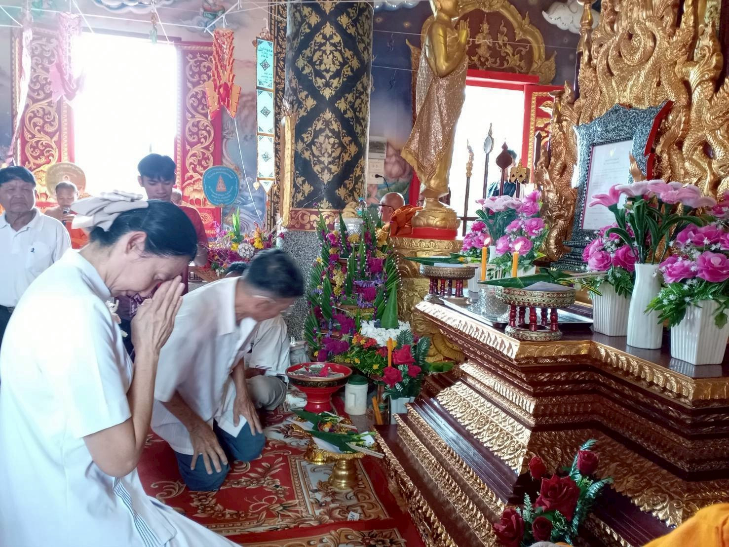 ภาพร่วมพิธีกรรมวัดหนองมุงพัฒนา