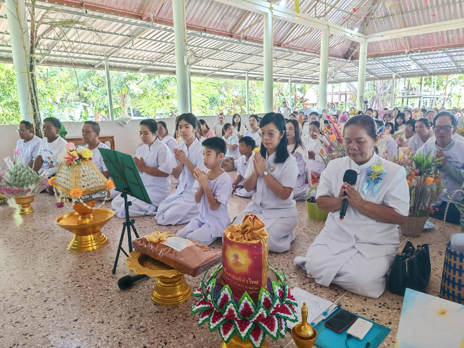 ภาพกล่าวคำถวายกฐินวัดร่มโพธิ์ทอง