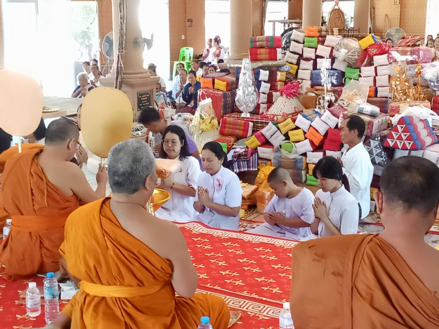 ภาพร่วมพิธีกรรมวัดบ้านหนองหิน-ป่าแถม