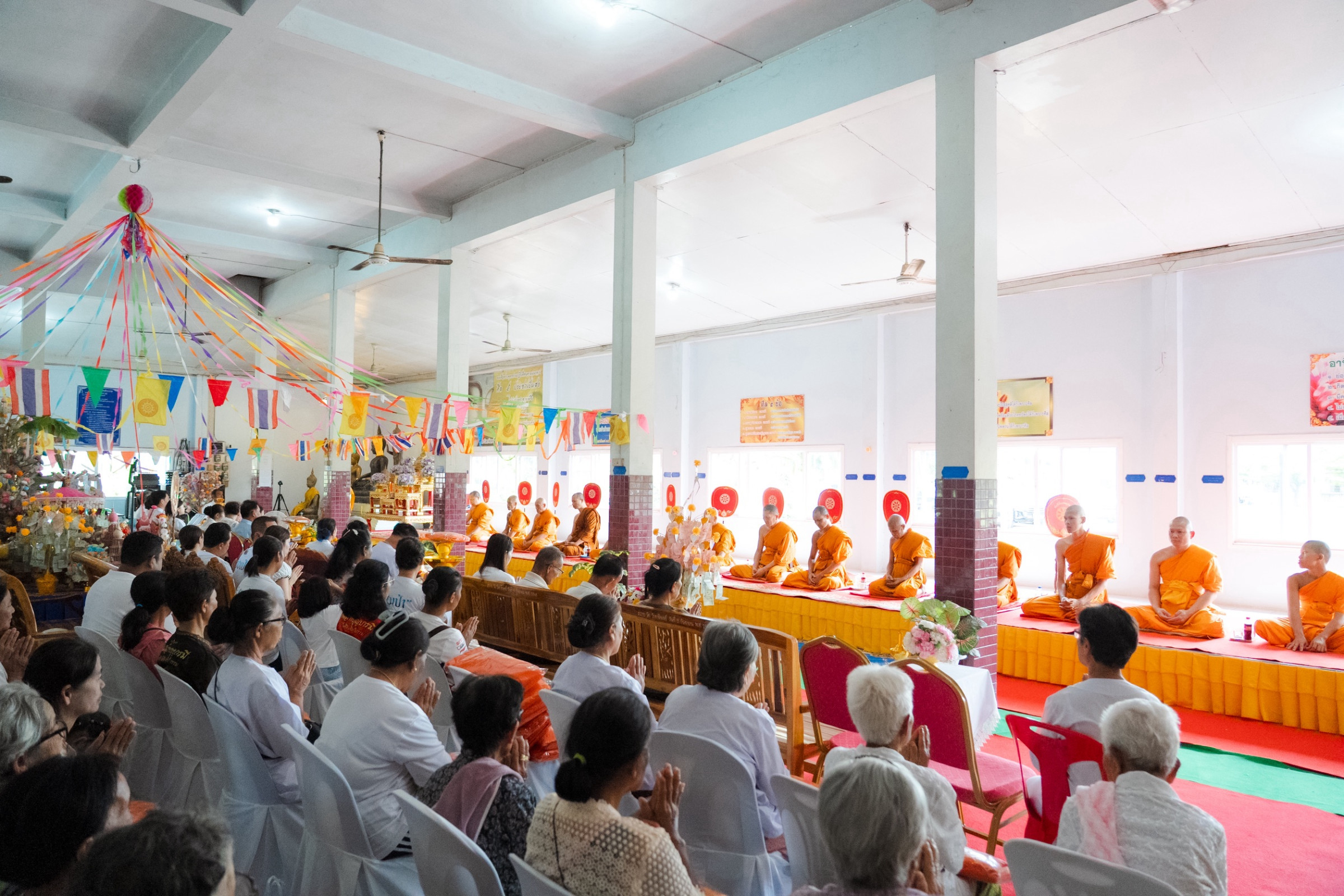 ภาพร่วมพิธีกรรมวัดวังตาอินทร์