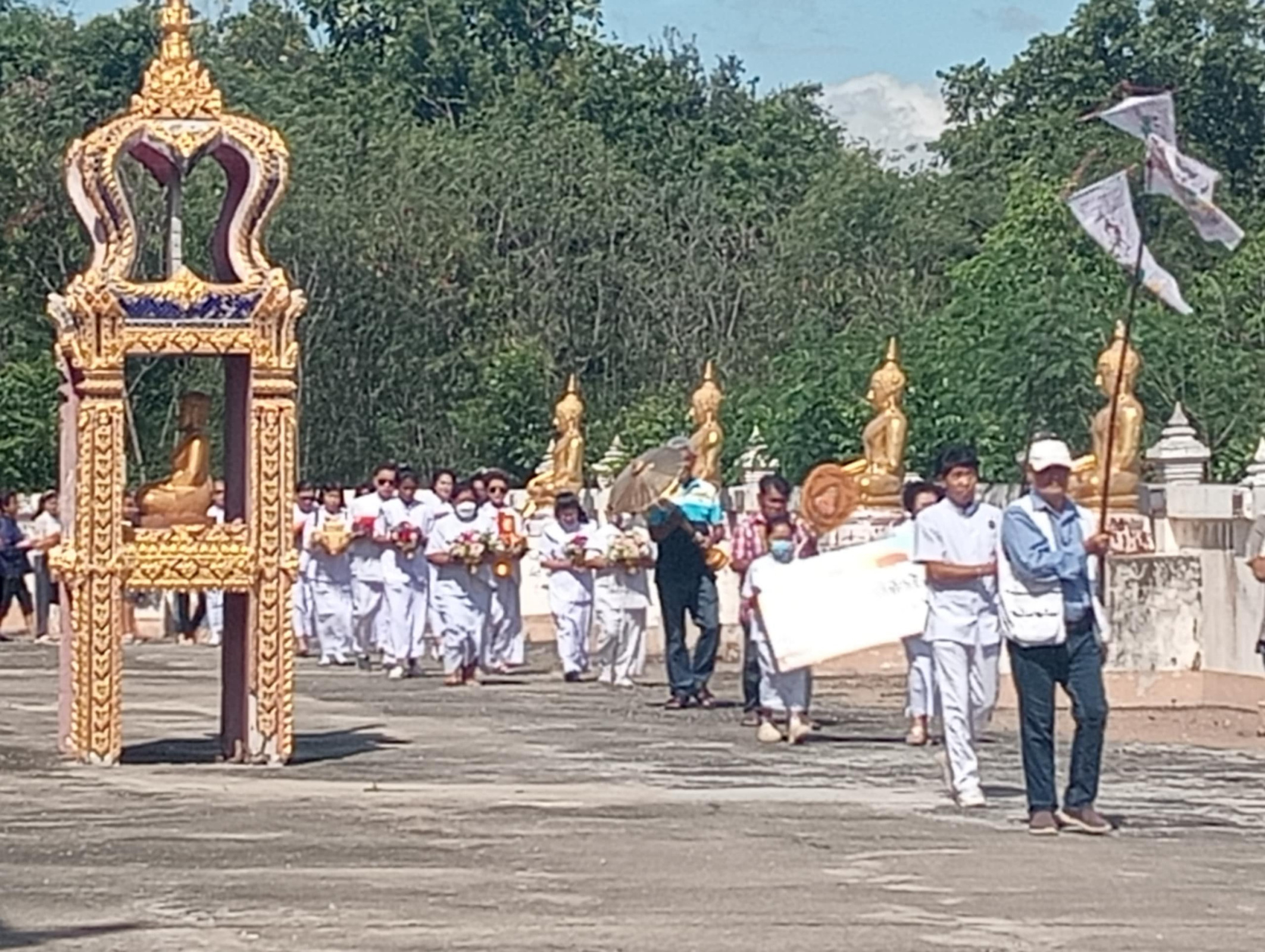 ภาพร่วมขบวนกฐินวัดสุวรรณเจริญธรรม