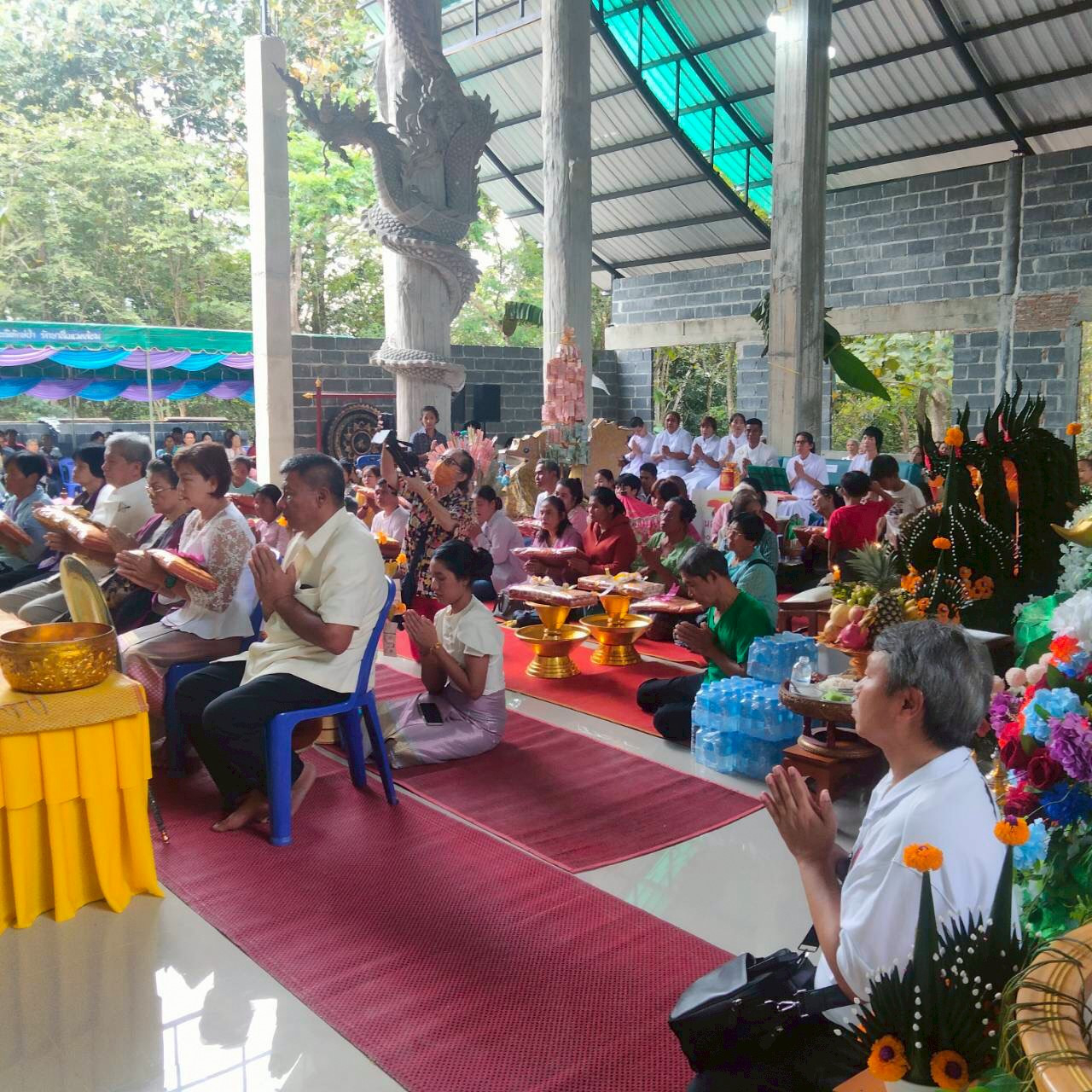 ภาพร่วมพิธีกรรมที่พักสงฆ์เขาน้ำซับ
