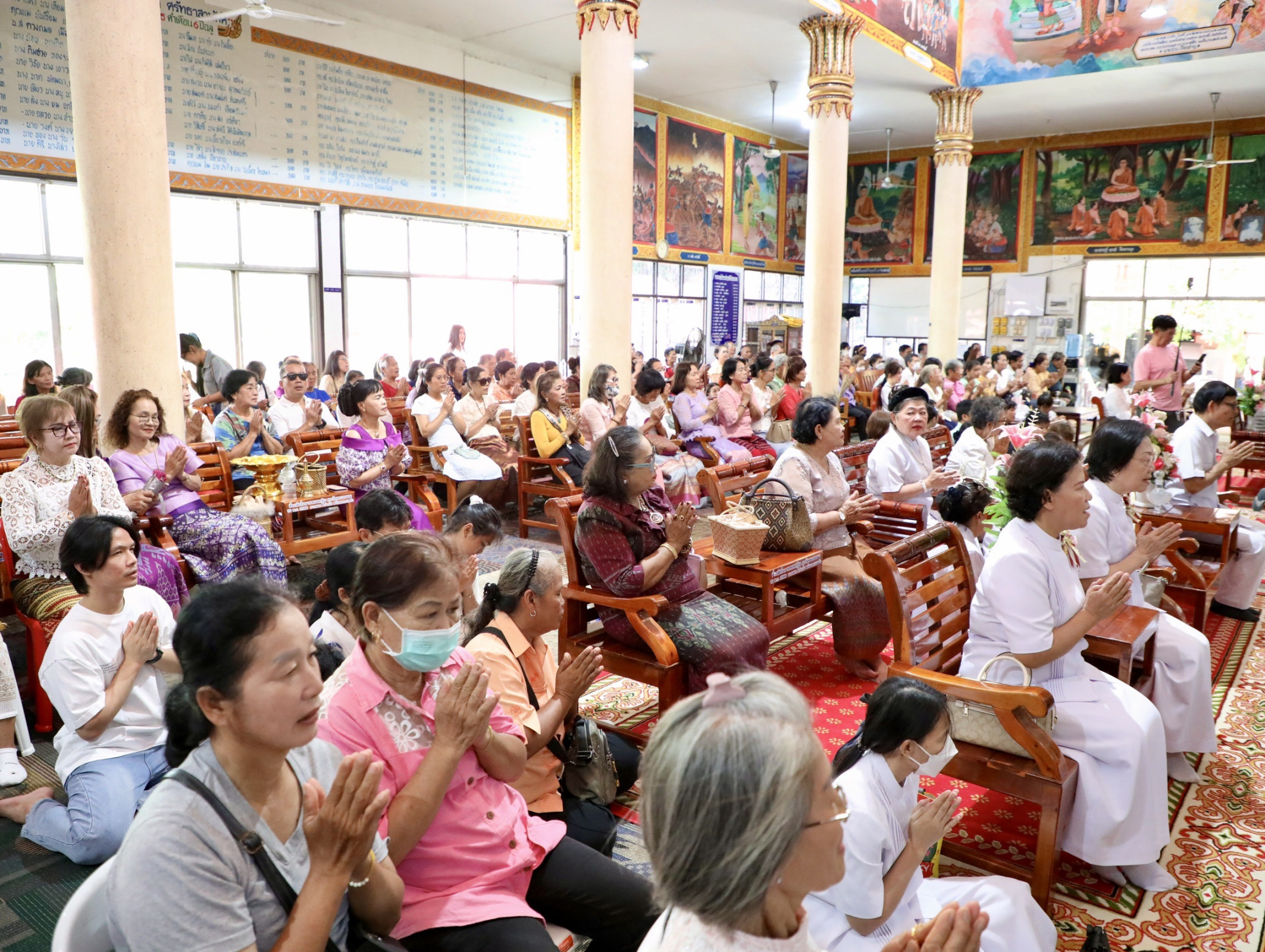 ภาพร่วมพิธีกรรมวัดทรงธรรม