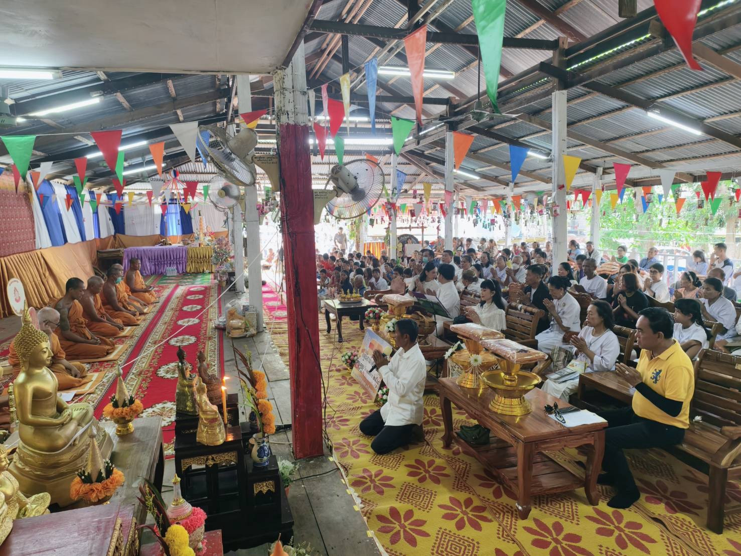 ภาพร่วมพิธีกรรมวัดเขาสารภี