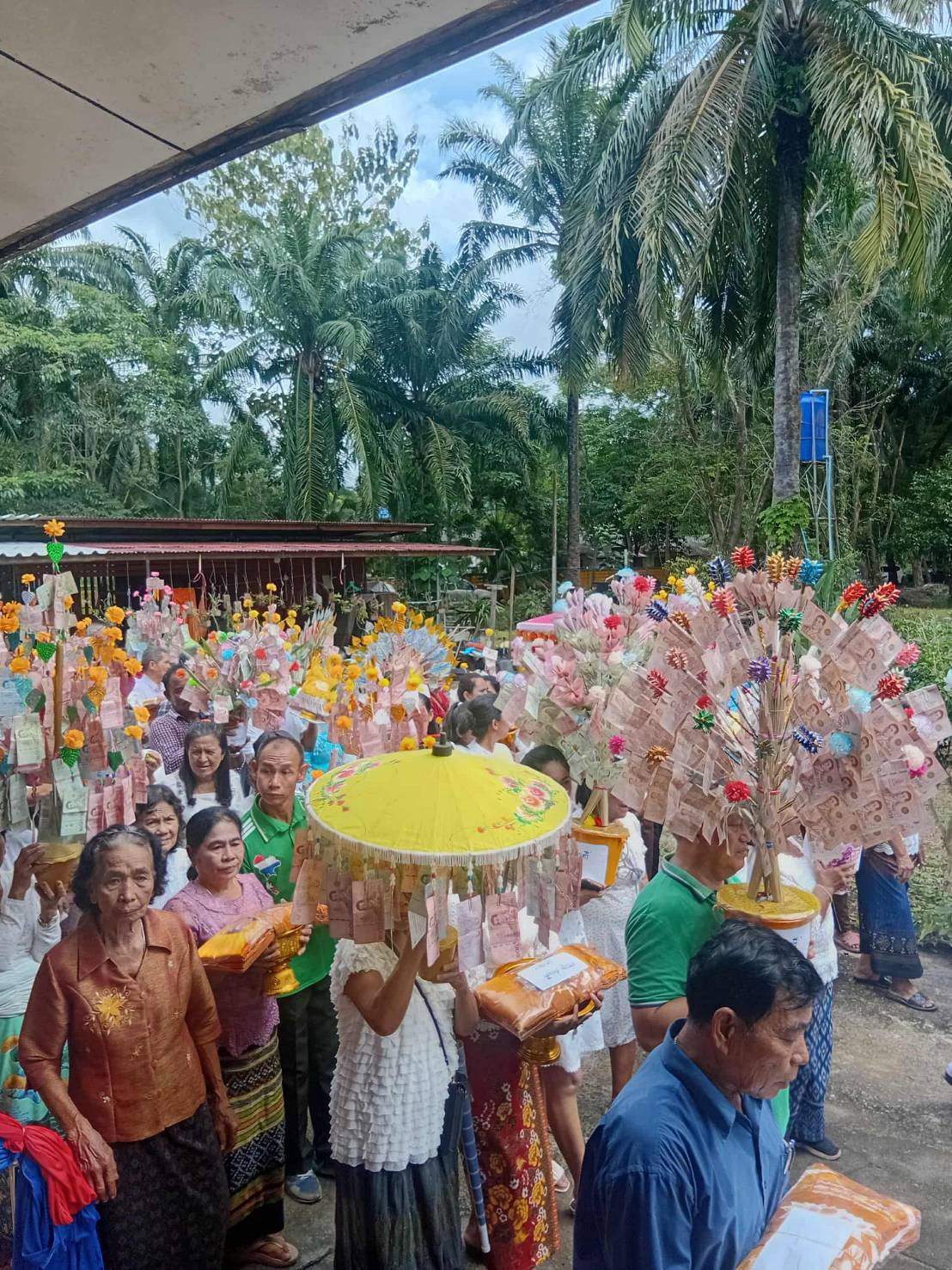 ภาพร่วมพิธีกรรมวัดทุ่งคาประชาธรรม