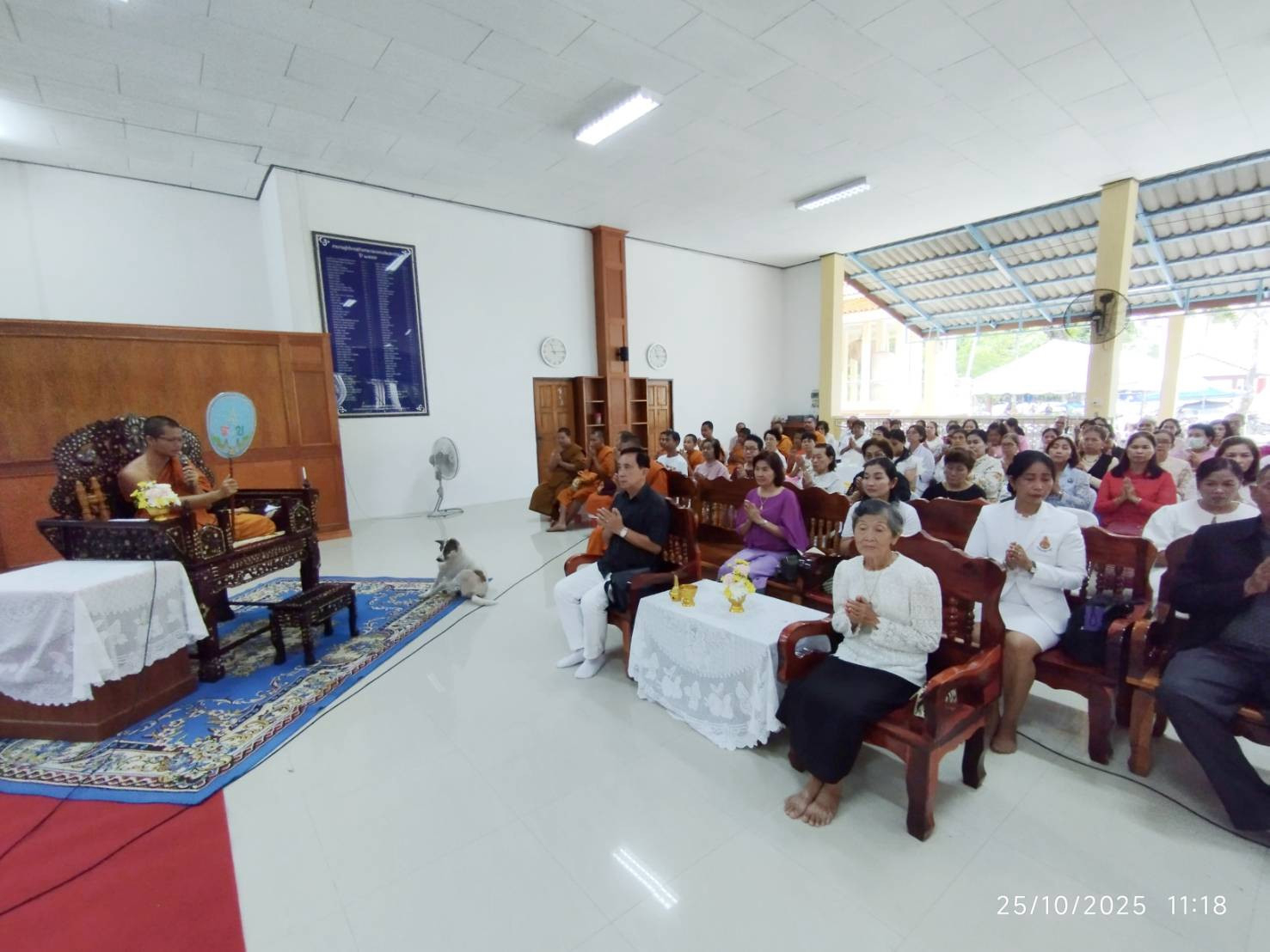 ภาพร่วมพิธีกรรมวัดเสนาราม