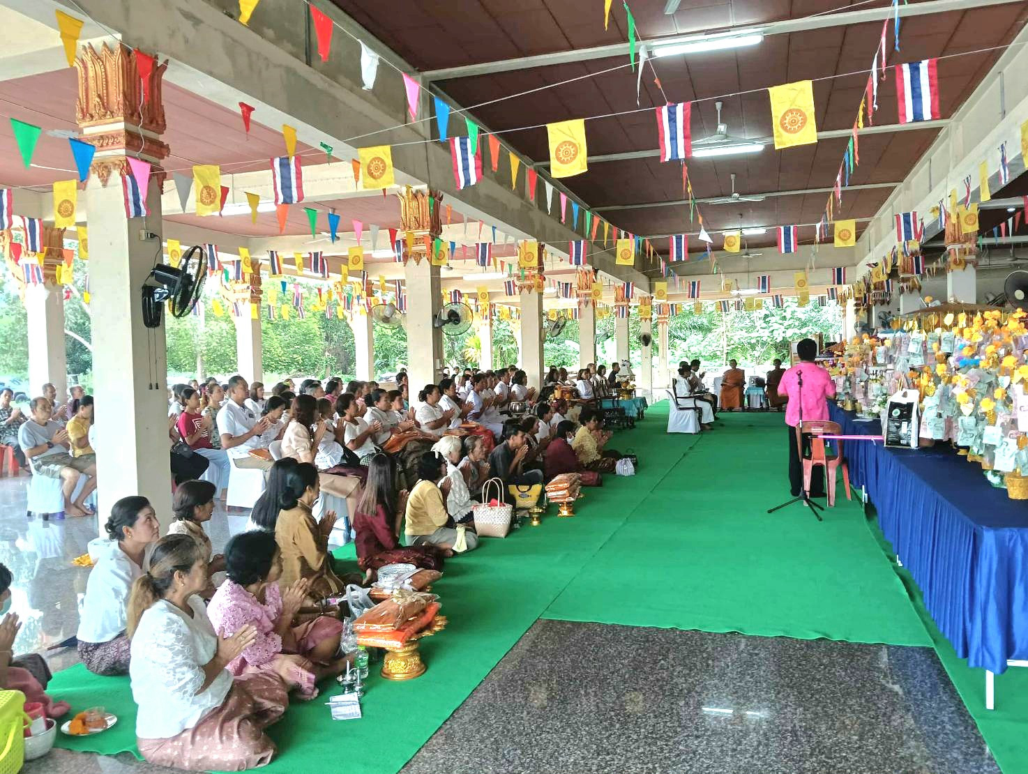ภาพร่วมพิธีกรรมวัดเขาพระอินทร์