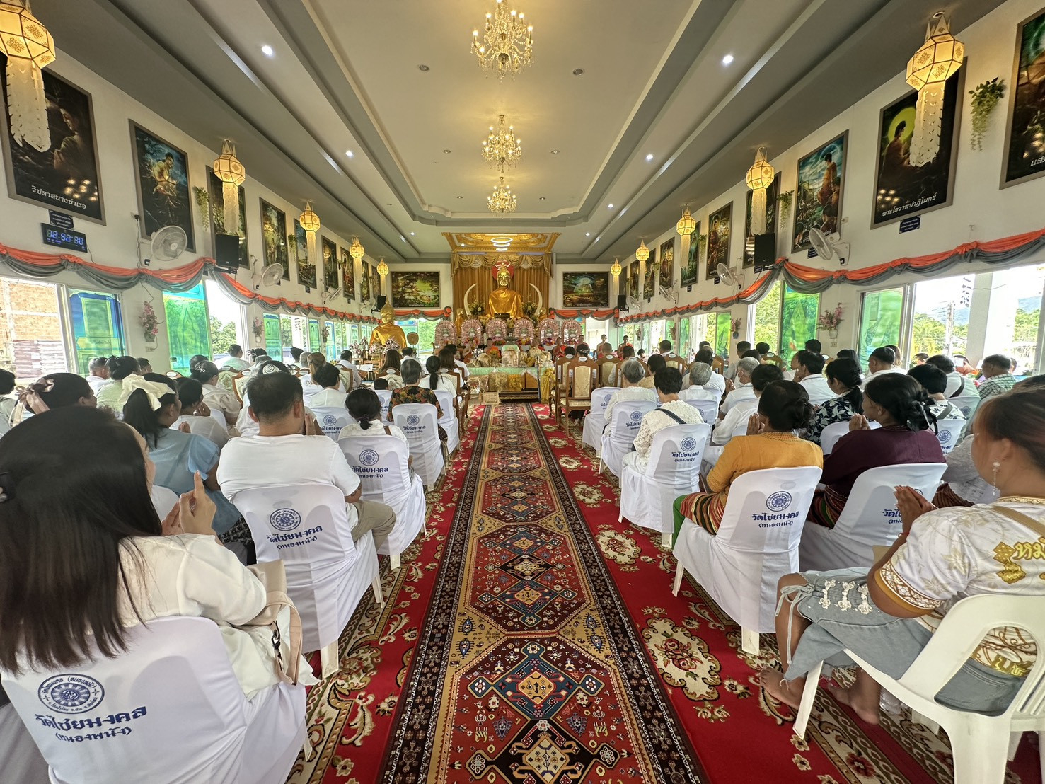 ภาพร่วมพิธีกรรมวัดไชยมงคล