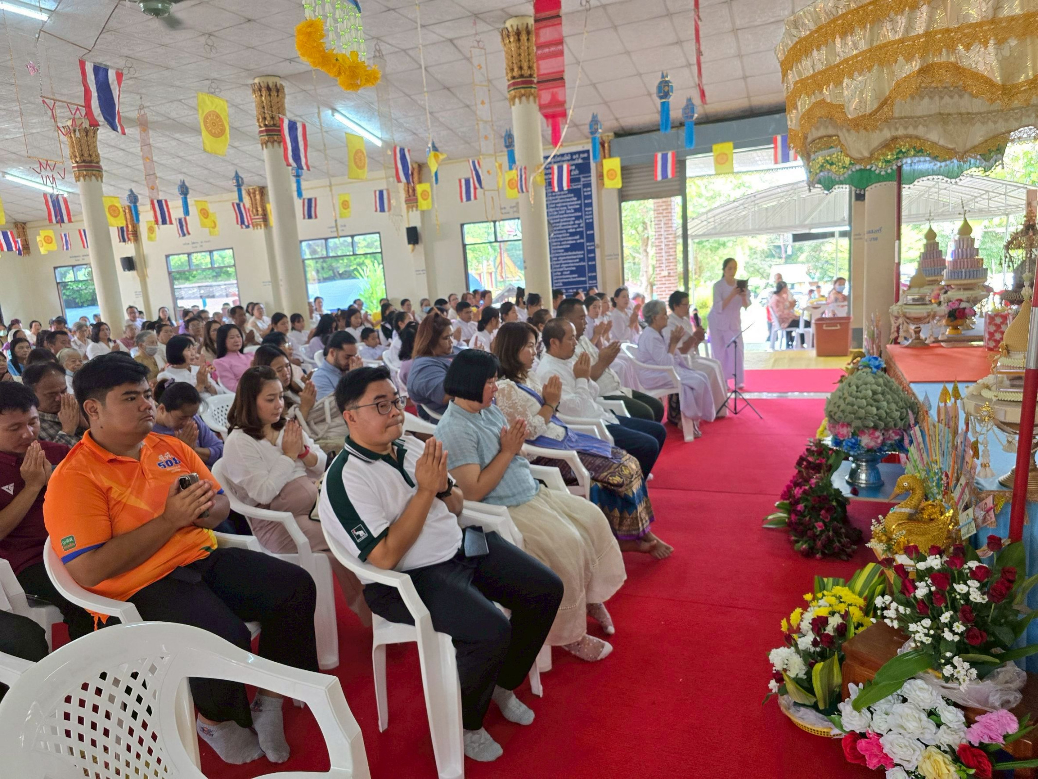 ภาพร่วมพิธีกรรมวัดมหาวันวิเวก