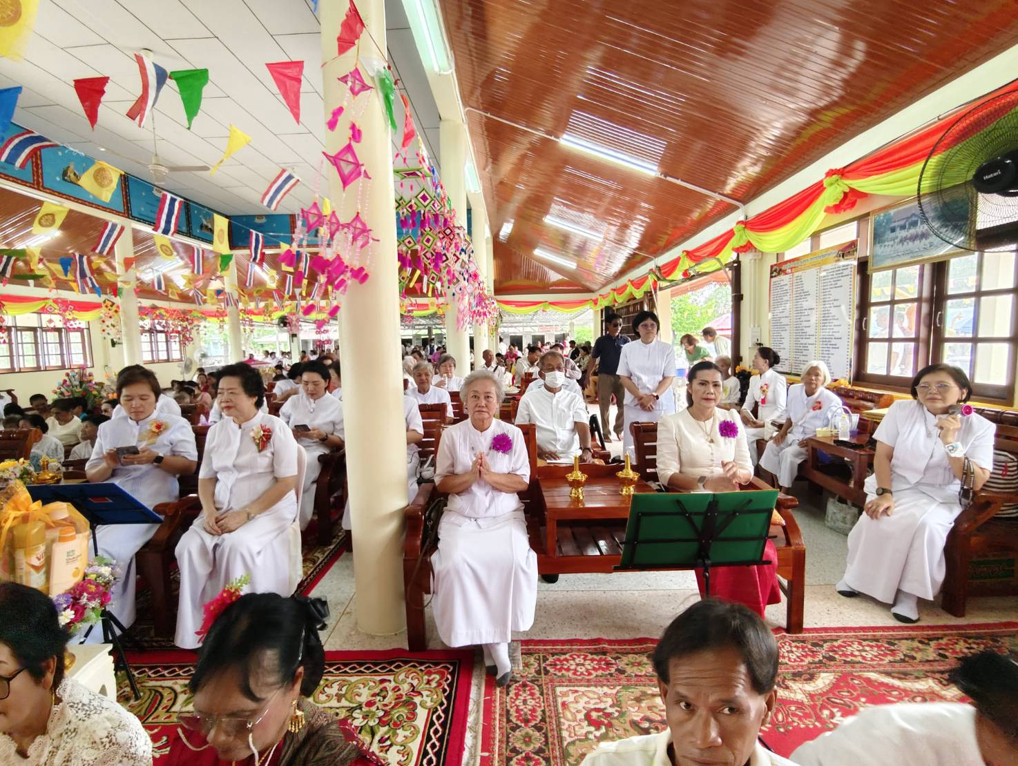 ภาพร่วมพิธีกรรมวัดไทรงามศิริมงคล