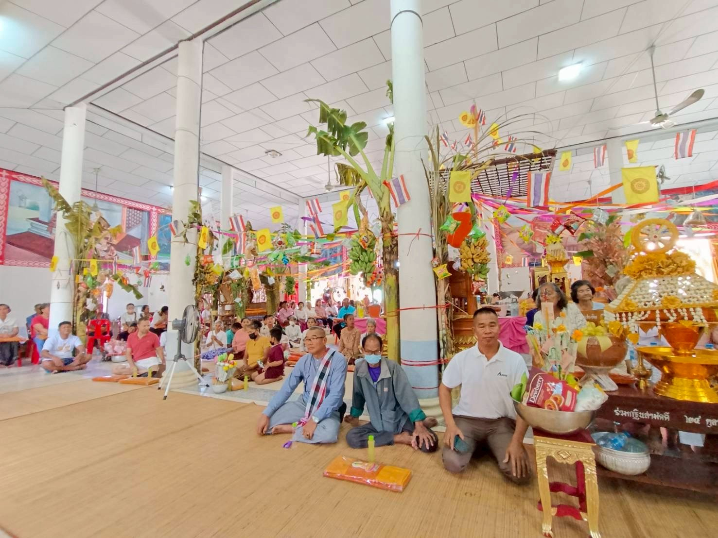 ภาพร่วมพิธีกรรมวัดสระพระ