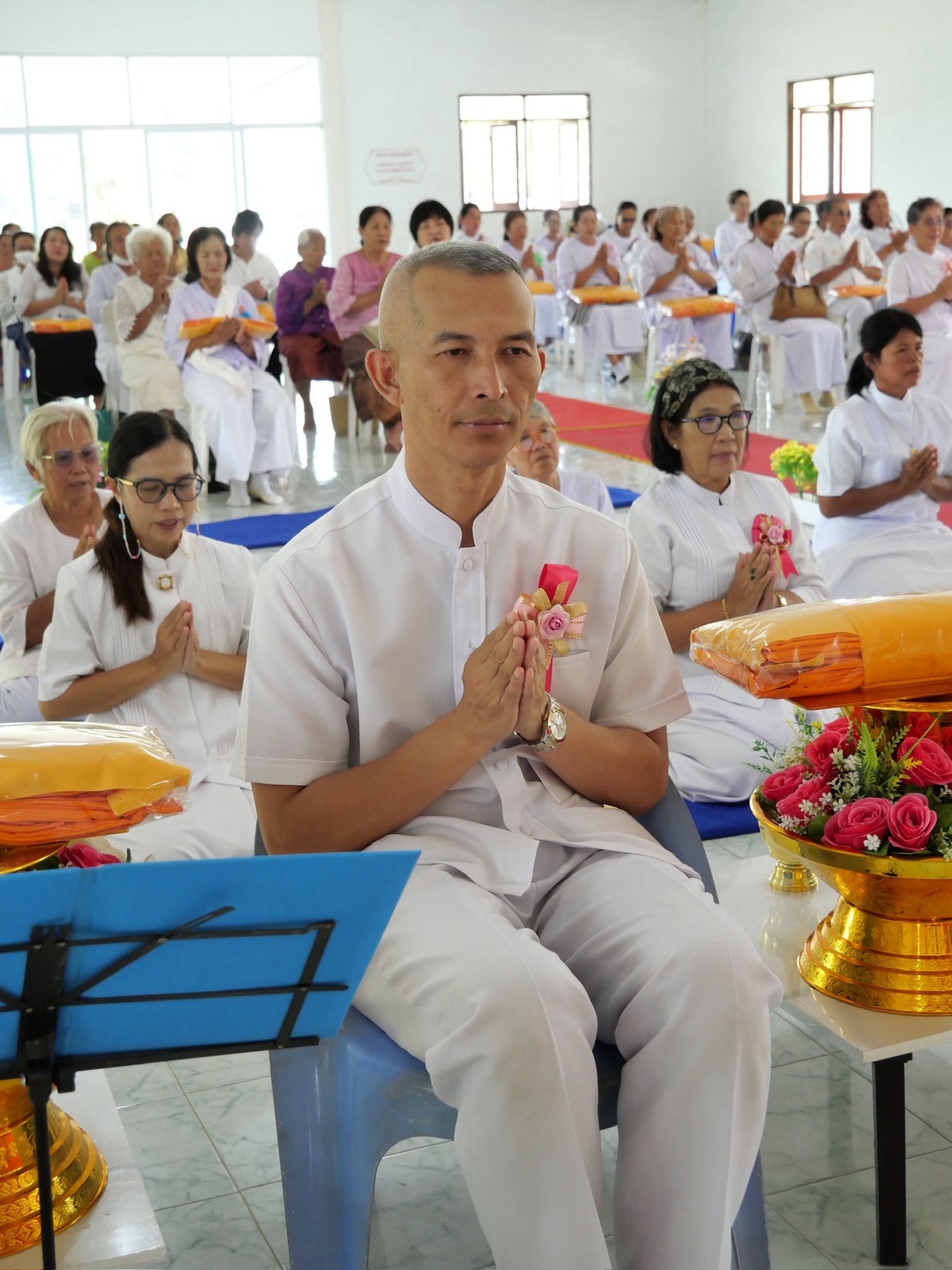 ภาพร่วมพิธีกรรมศูนย์ปฏิบัติธรรมเมืองอุบลราชธานี