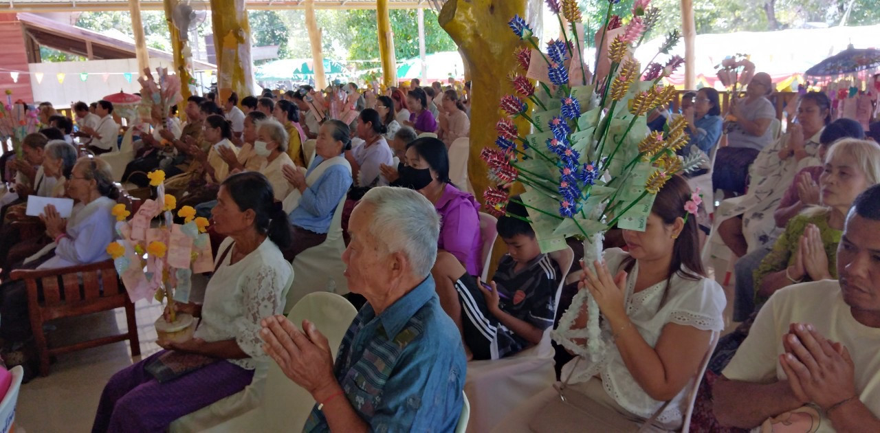 ภาพร่วมพิธีกรรมวัดสว่างอารมณ์