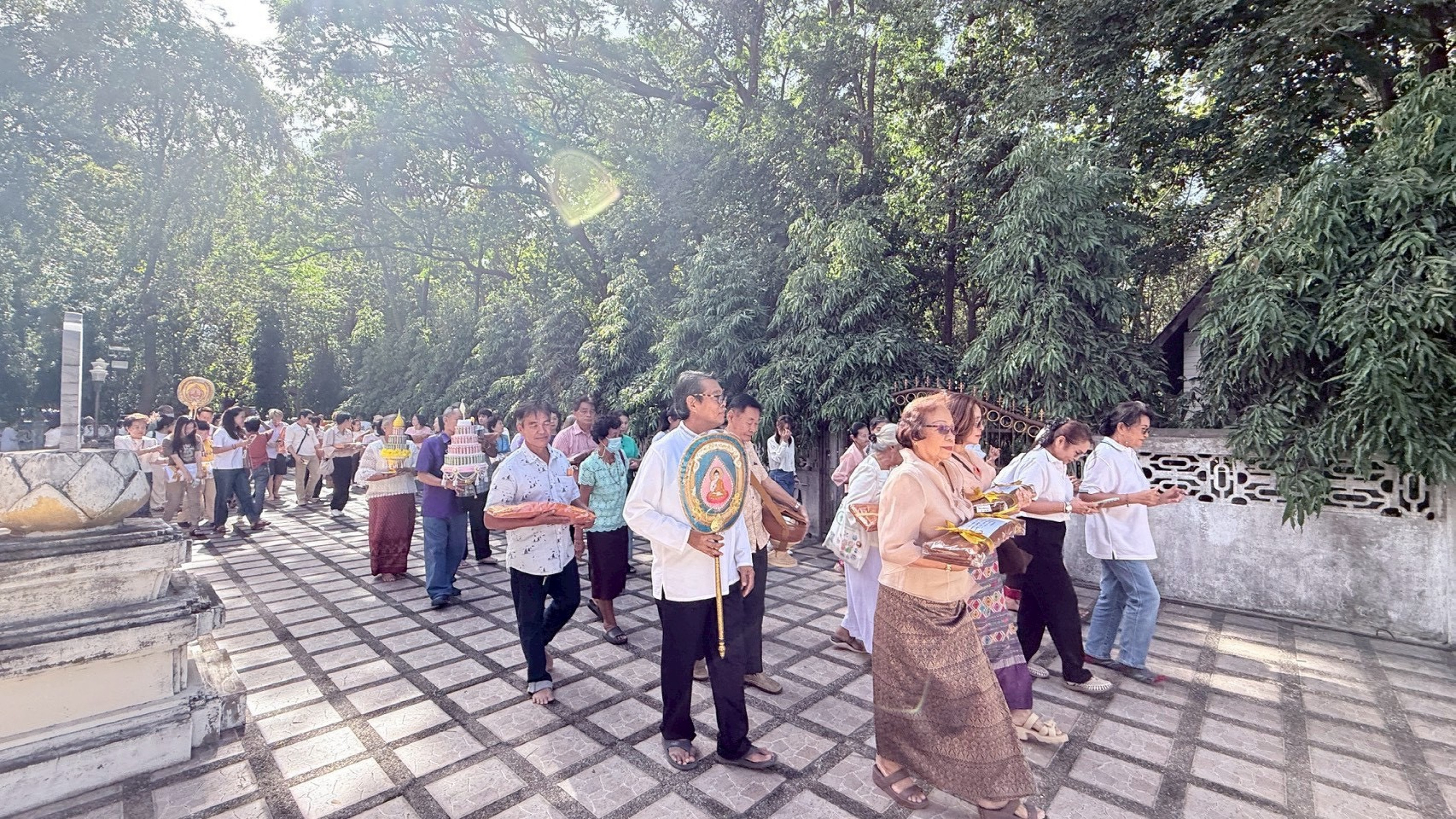 ภาพร่วมพิธีกรรมวัดธารเกษม