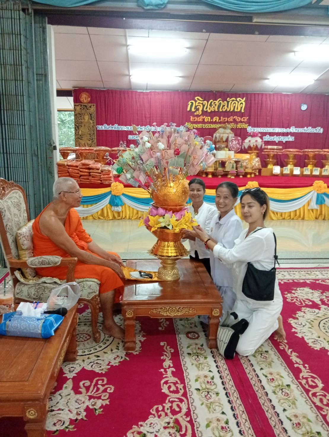 ภาพร่วมขบวนกฐินวัดบุษยะบรรพต (เขาต้นงิ้ว)