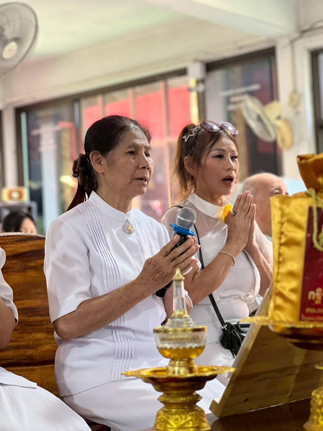 ภาพกล่าวคำถวายกฐินวัดเนินมหาเชษฐ์