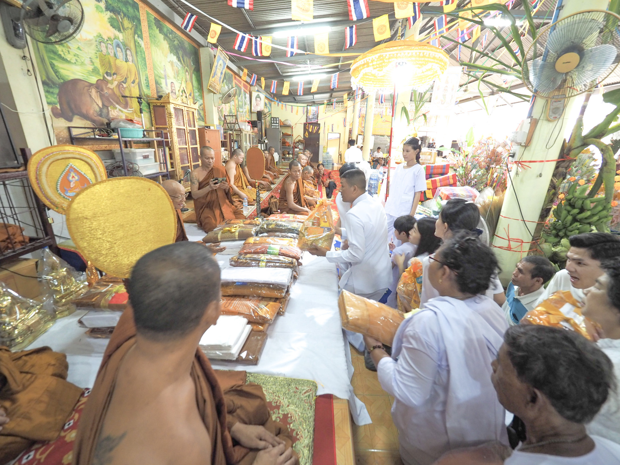 ภาพร่วมพิธีกรรมวัดป่าทุ่งวัว