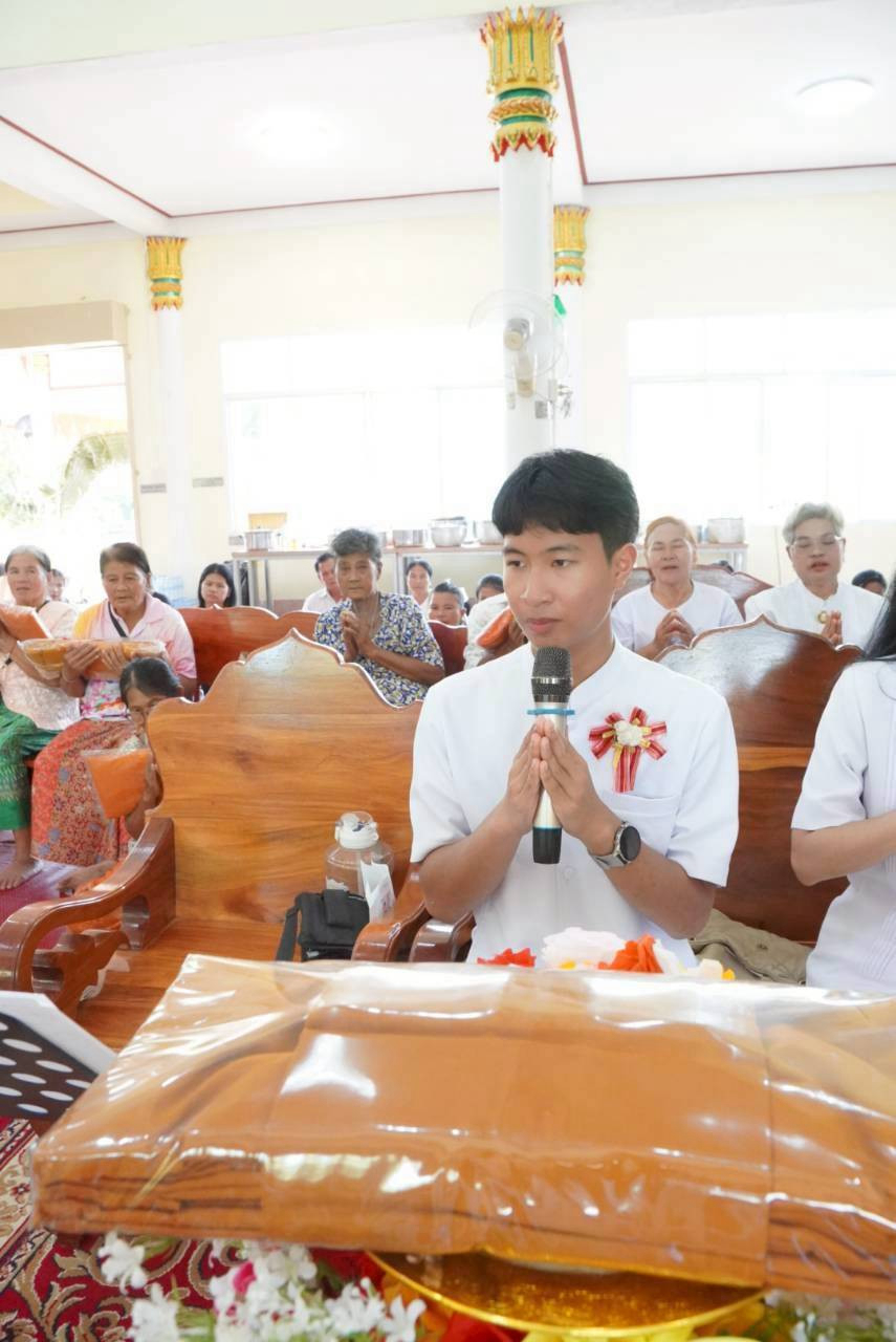 ภาพกล่าวคำถวายกฐินวัดเขาจันทร์