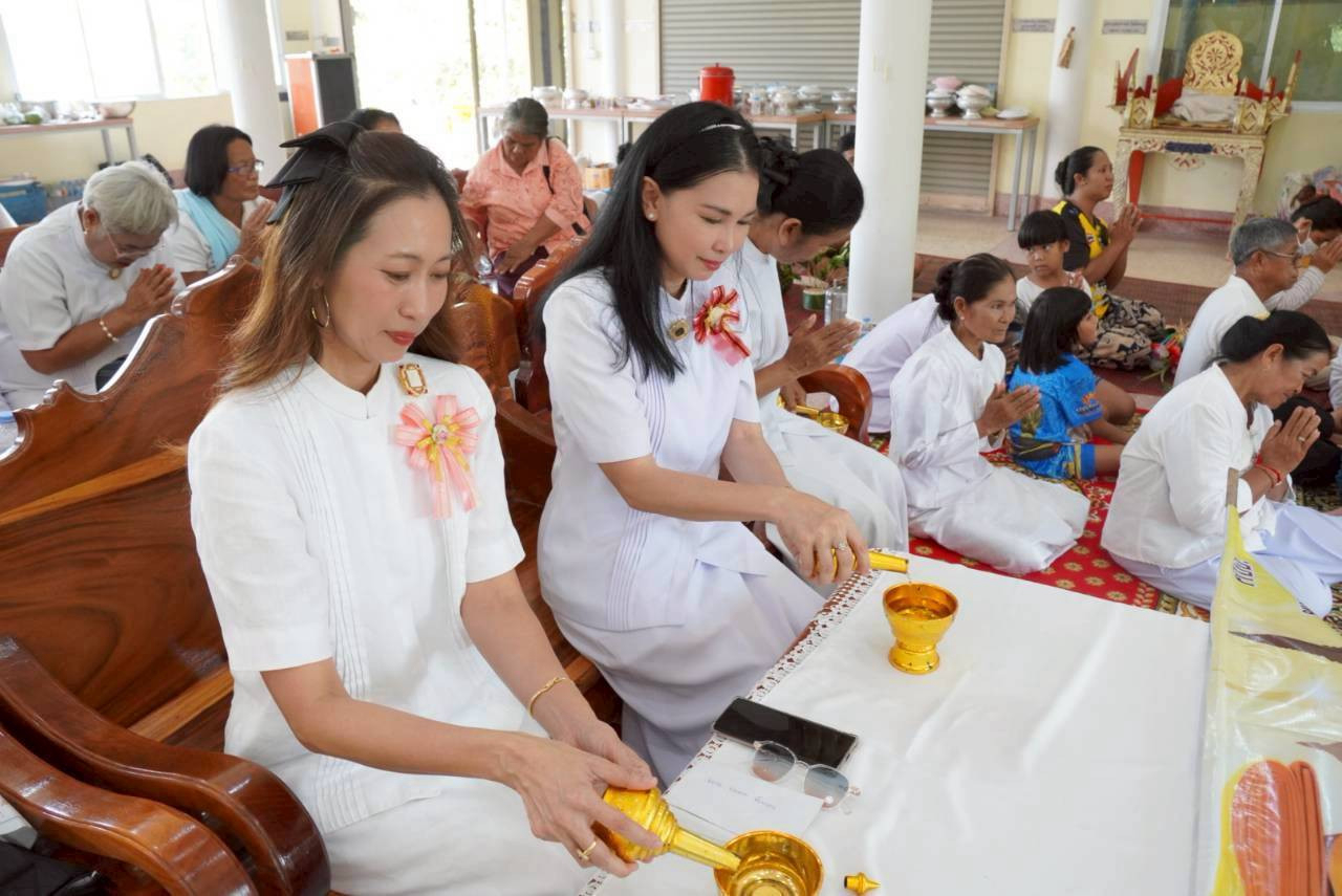 ภาพร่วมพิธีกรรมวัดเขาจันทร์
