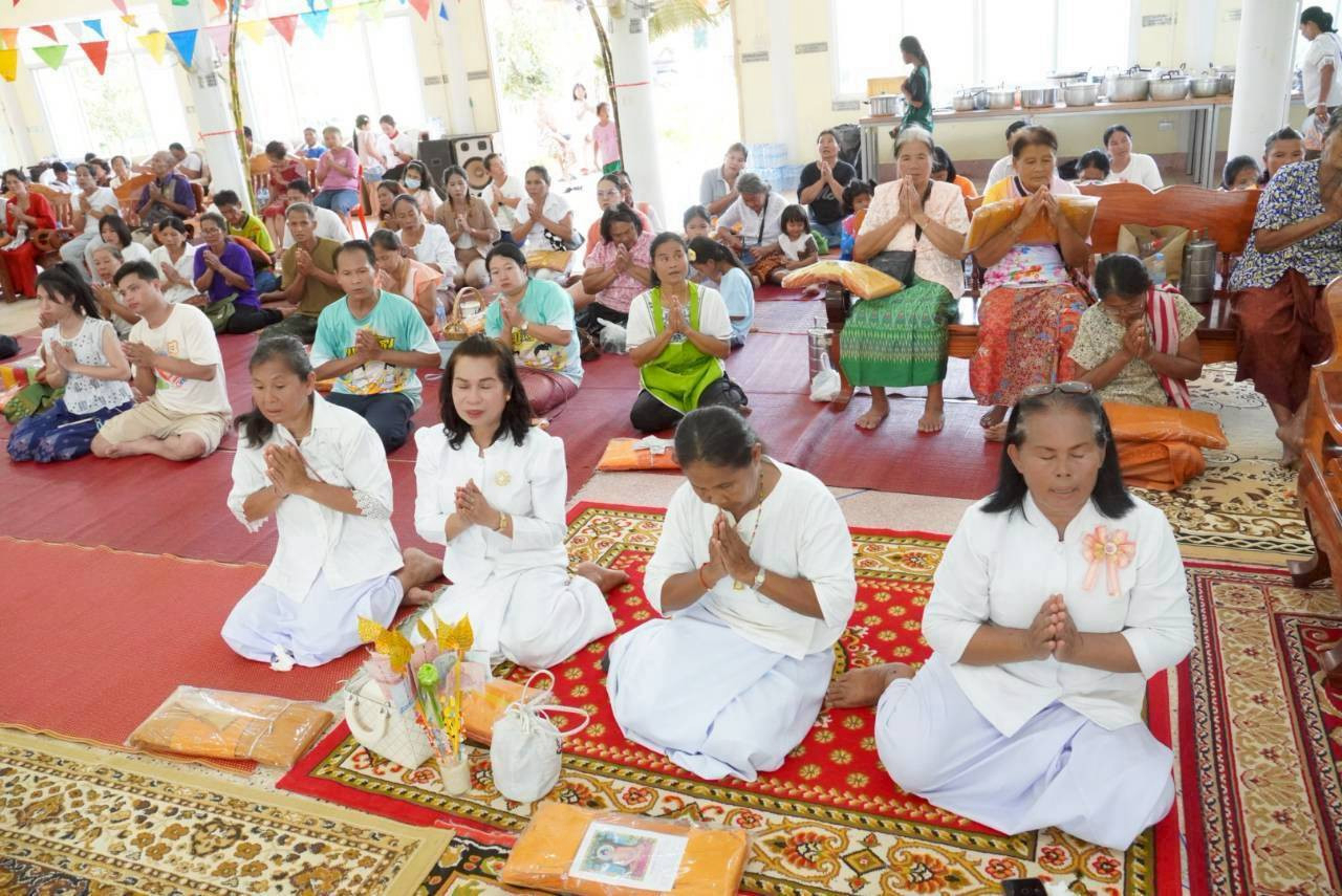 ภาพร่วมพิธีกรรมวัดเขาจันทร์