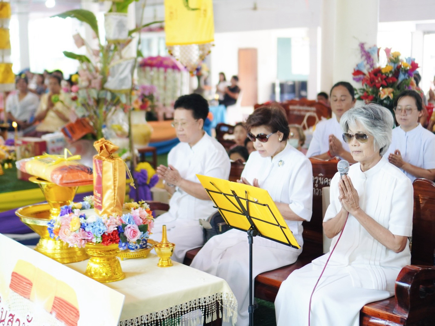 ภาพกล่าวคำถวายกฐินวัดนิคมพัฒนา
