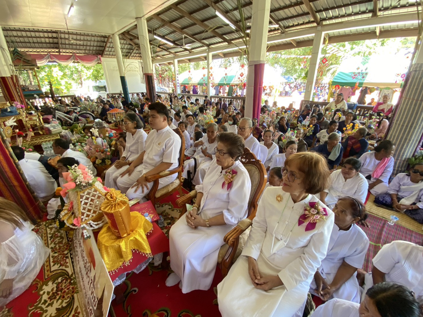 ภาพร่วมพิธีกรรมวัดกลางวิทยา